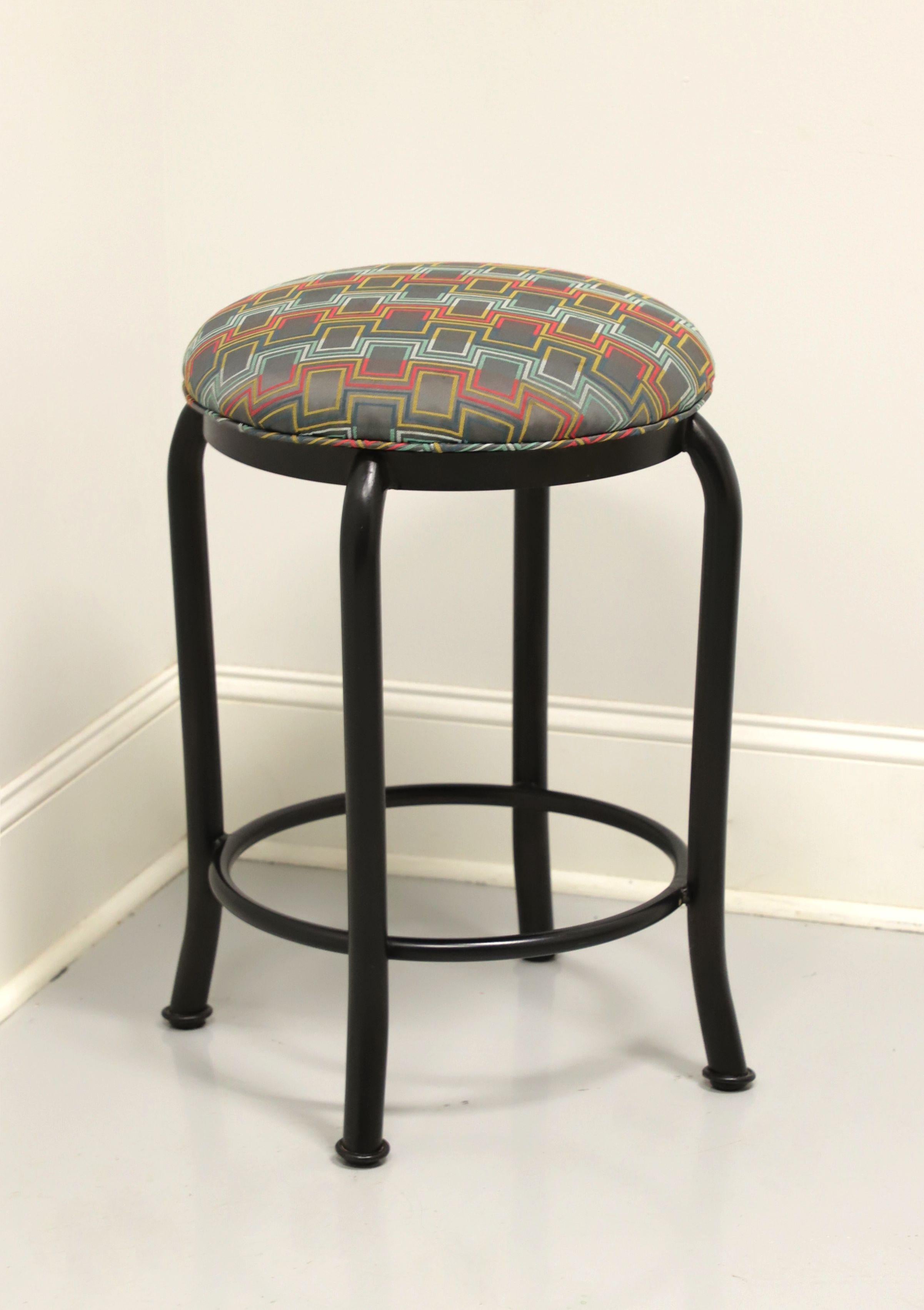 Late 20th Century Transitional Metal Counter-Height Swivel Stool In Good Condition For Sale In Charlotte, NC