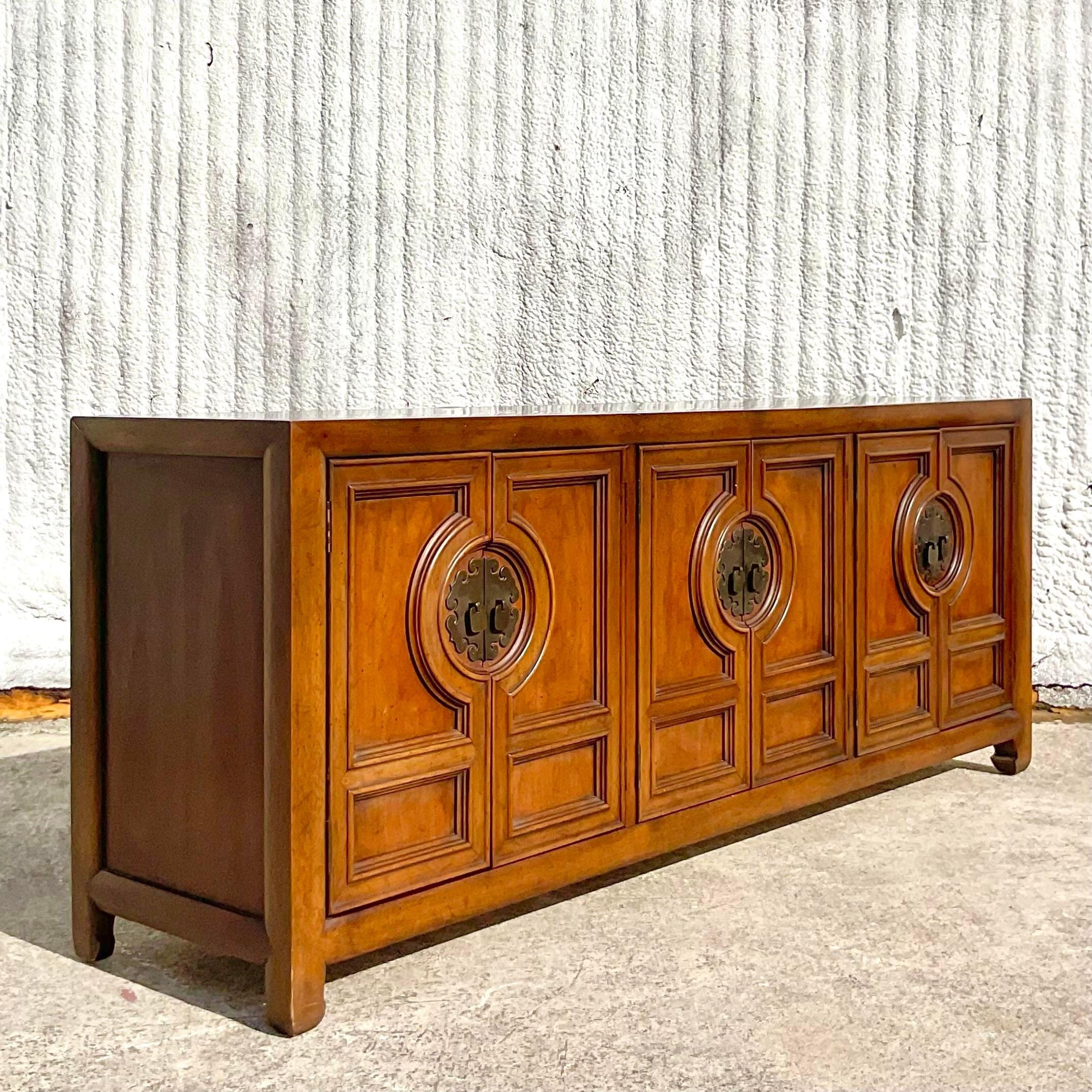 Late 20th Century Vintage Asian Century Furniture Medallion Credenza For Sale 1