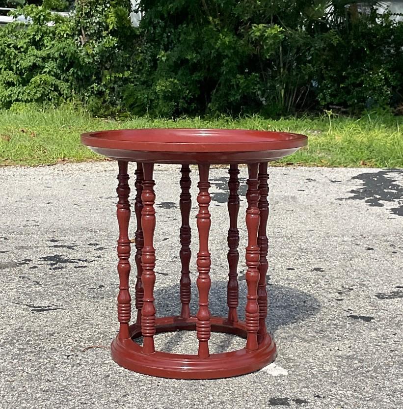 North American Late 20th Century Vintage Asian Lacquered Side Table For Sale