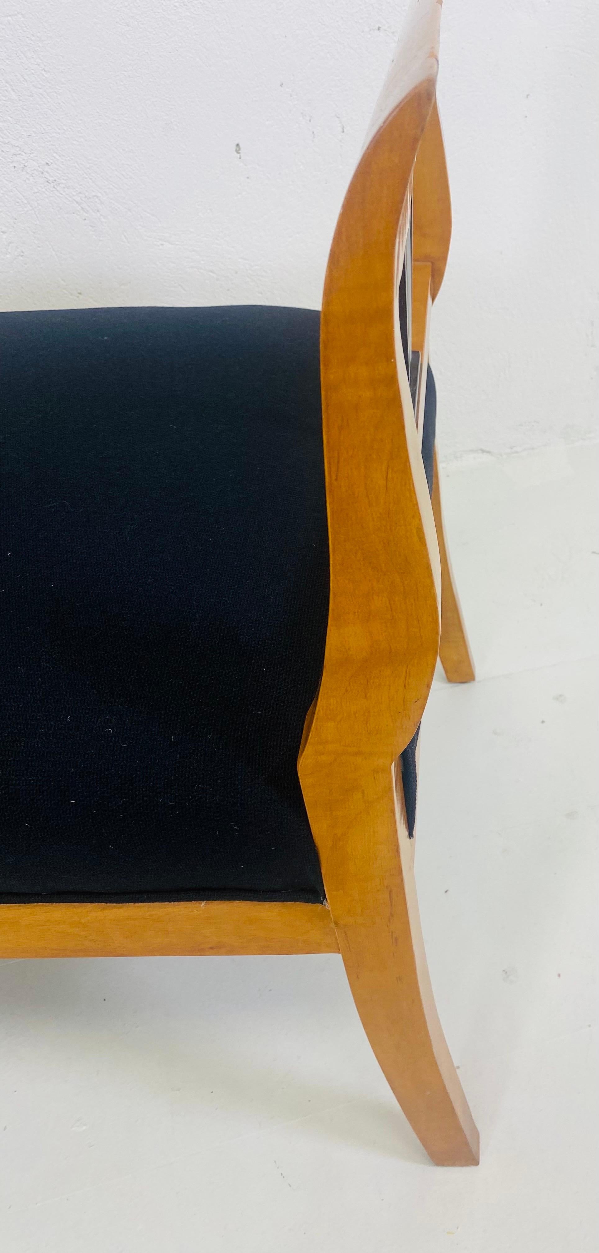 Fin du 20e siècle Fin du 20ème siècle, banc vintage de style Biedermeier nouvellement tapissé en vente