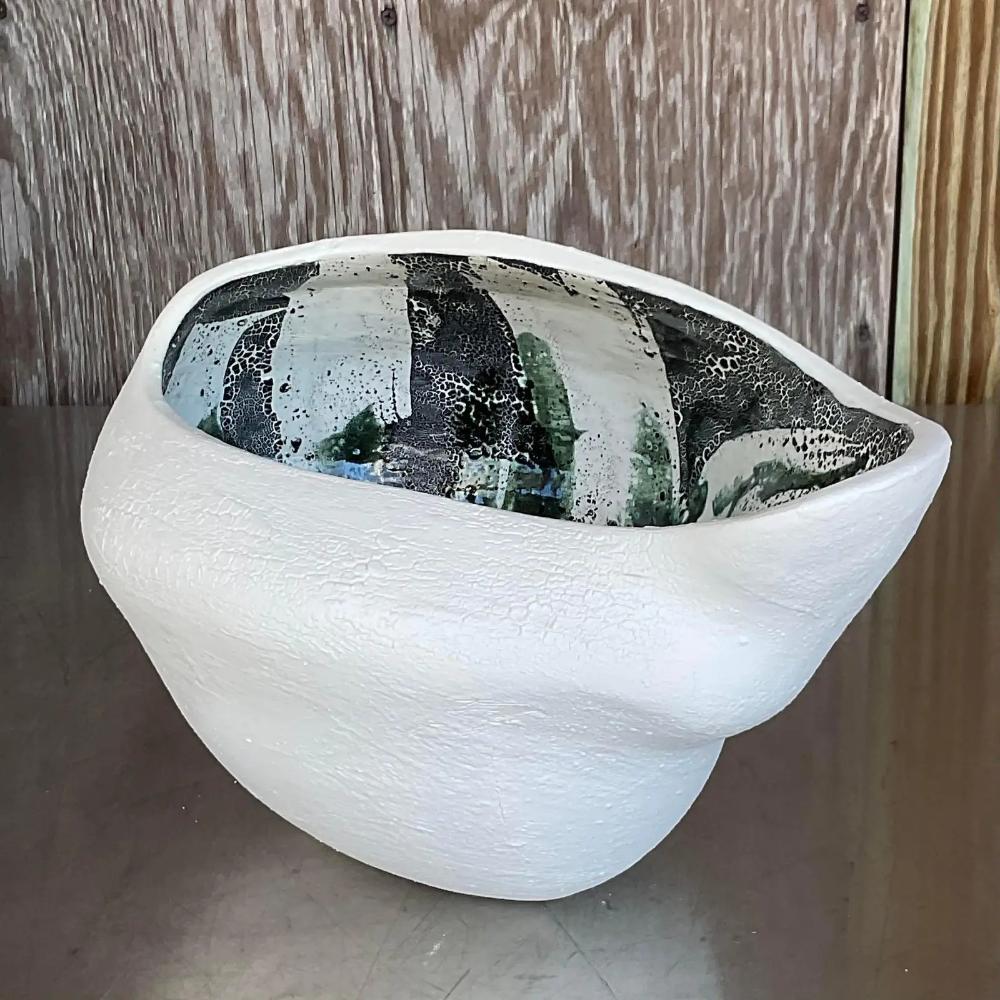 20ième siècle Fin du 20ème siècle Vintage Biomorphic Studio Pottery Bowl - Signé en vente