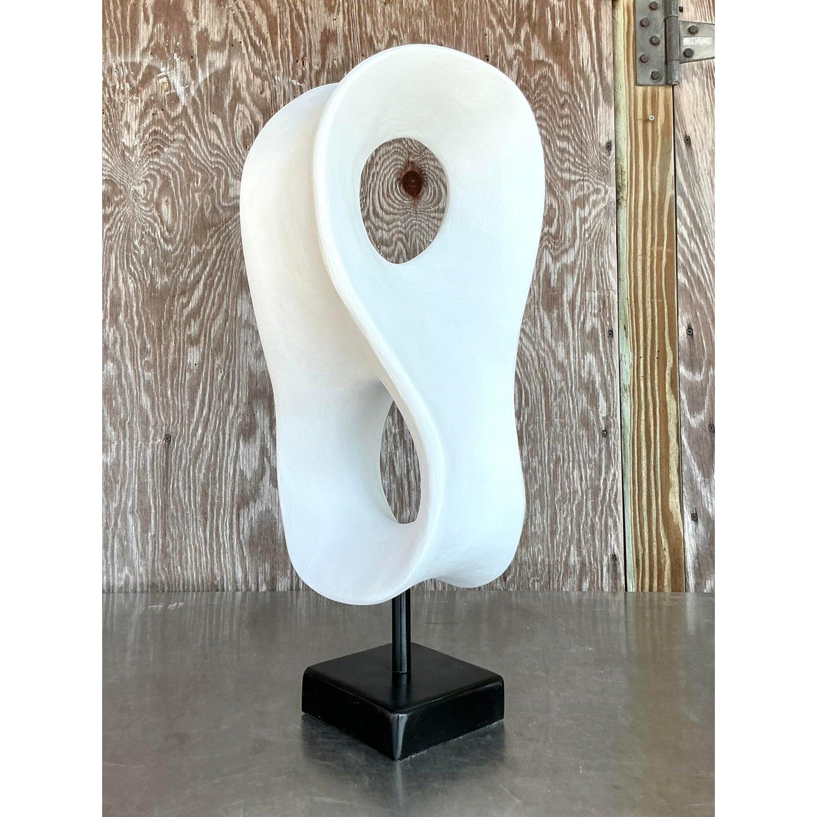 Scultura in gesso biomorfa bohémien della fine del XX secolo In condizioni buone in vendita a West Palm Beach, FL