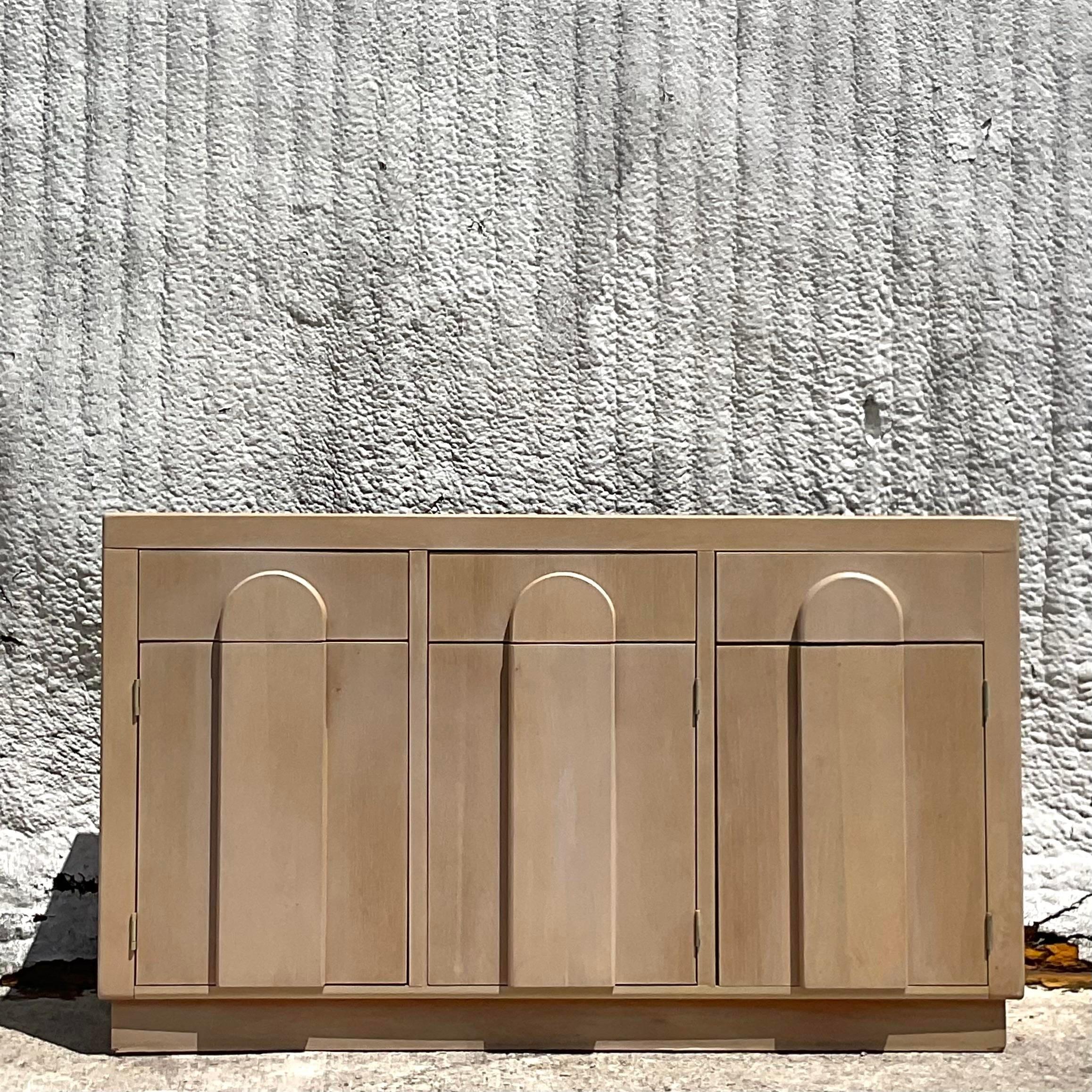 Late 20th Century Vintage Boho Broyhill Arched Credenza 1
