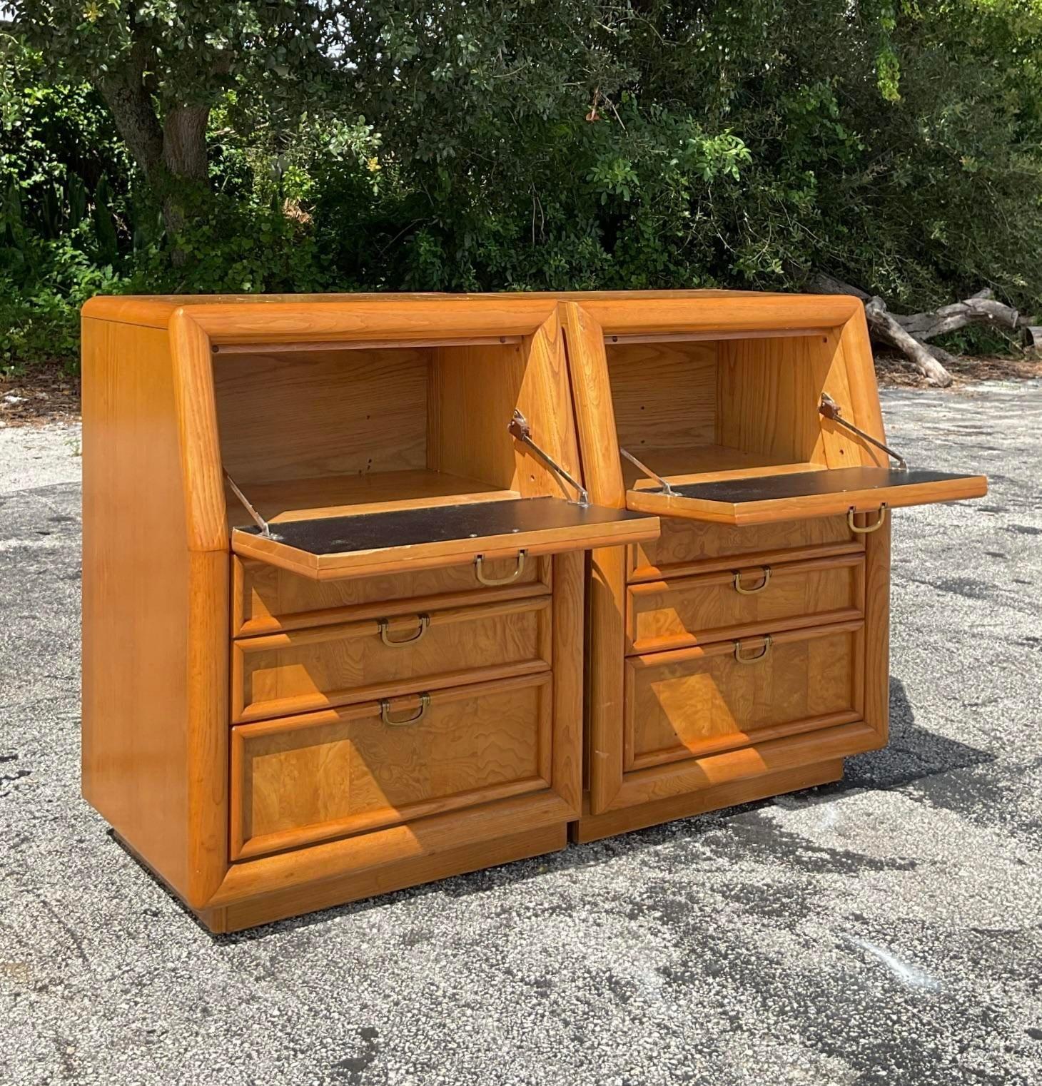 Late 20th Century Vintage Boho Broyhill Burl Wood Nightstands - a Pair For Sale 3