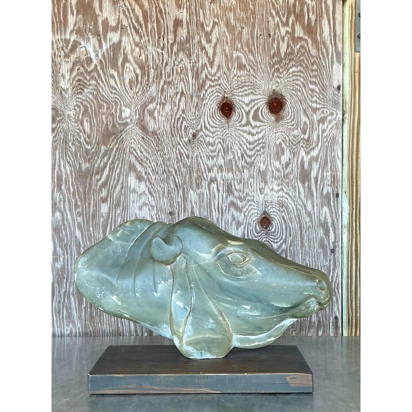 Busto di mucca in pietra ollare intagliato alla fine del 20° secolo, vintage e boho in vendita 3