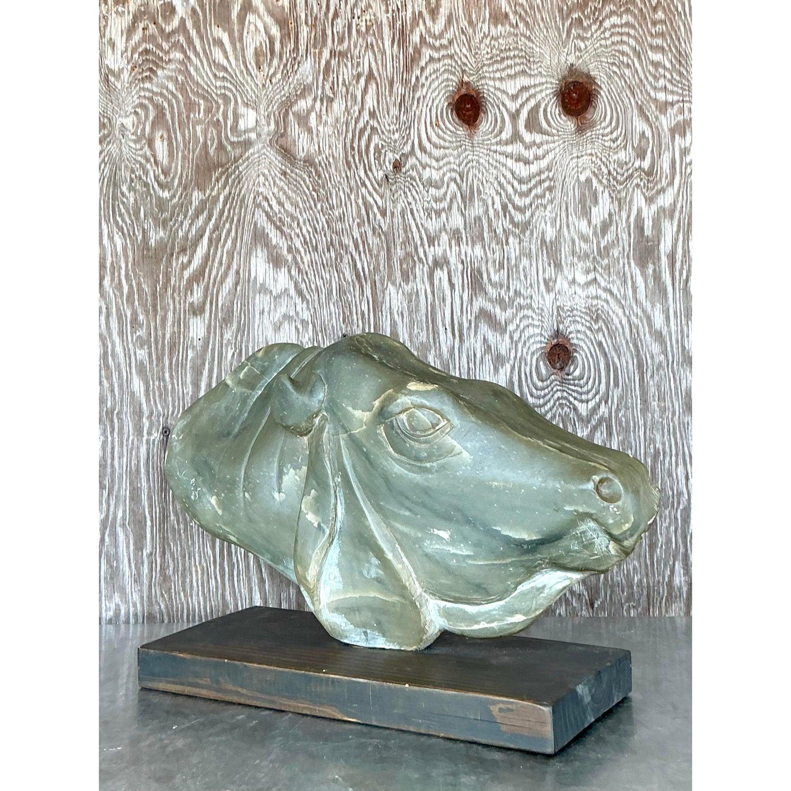Organico moderno Busto di mucca in pietra ollare intagliato alla fine del 20° secolo, vintage e boho in vendita