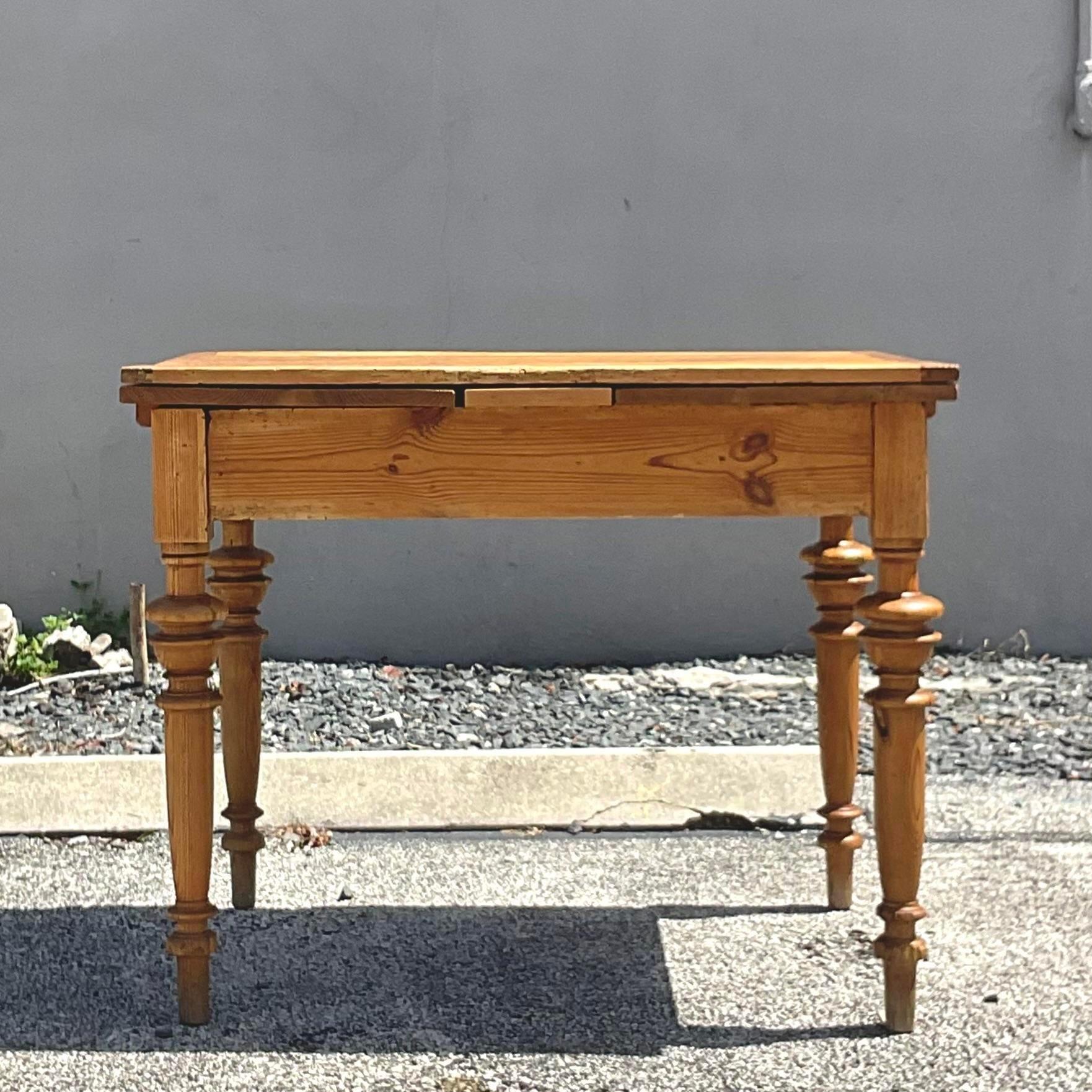 Late 20th Century Vintage Boho Expandable Farm Table For Sale 2