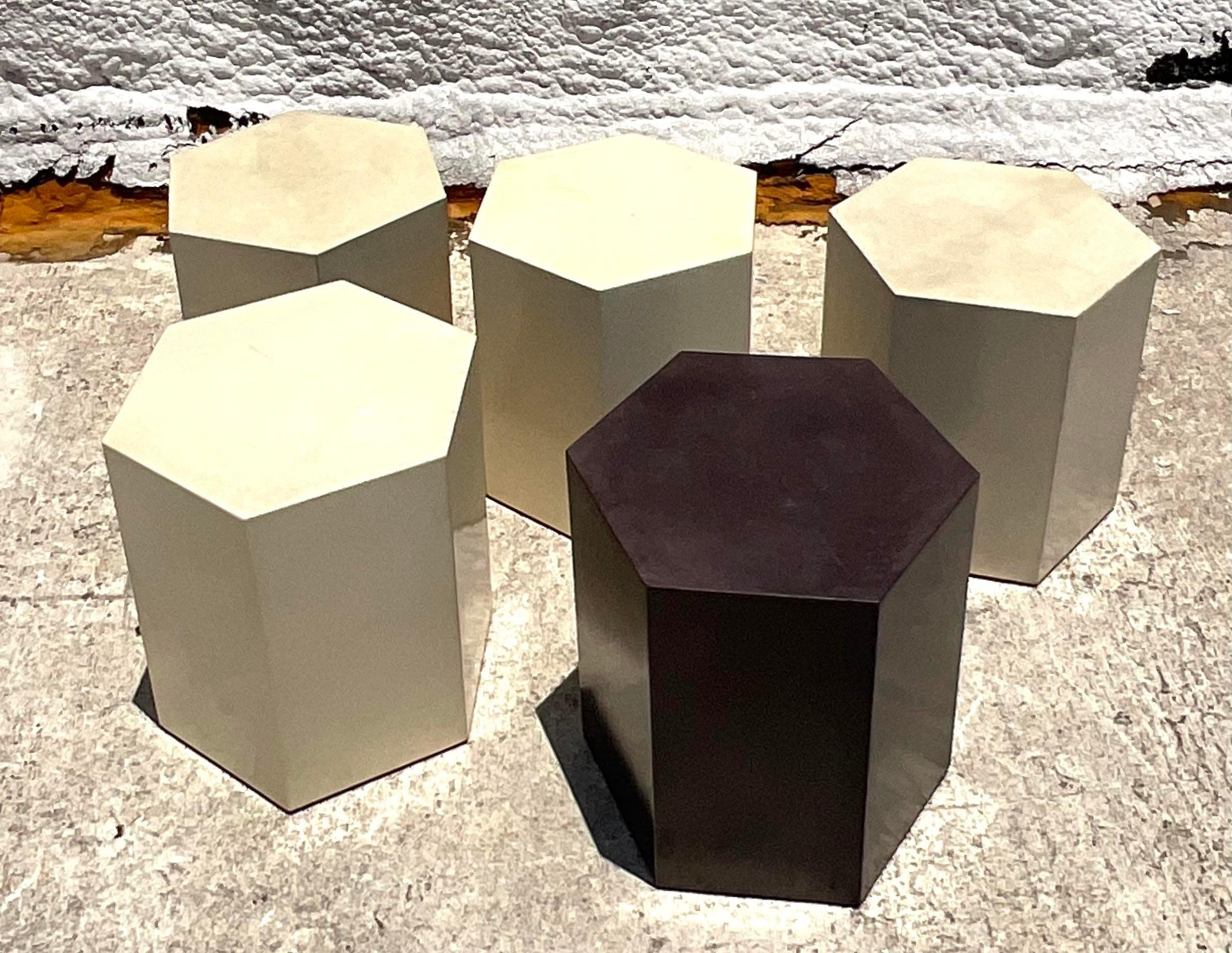 Fin du 20ème siècle Vintage Boho Honey Comb Coffee Tables- Set of 5 Bon état - En vente à west palm beach, FL