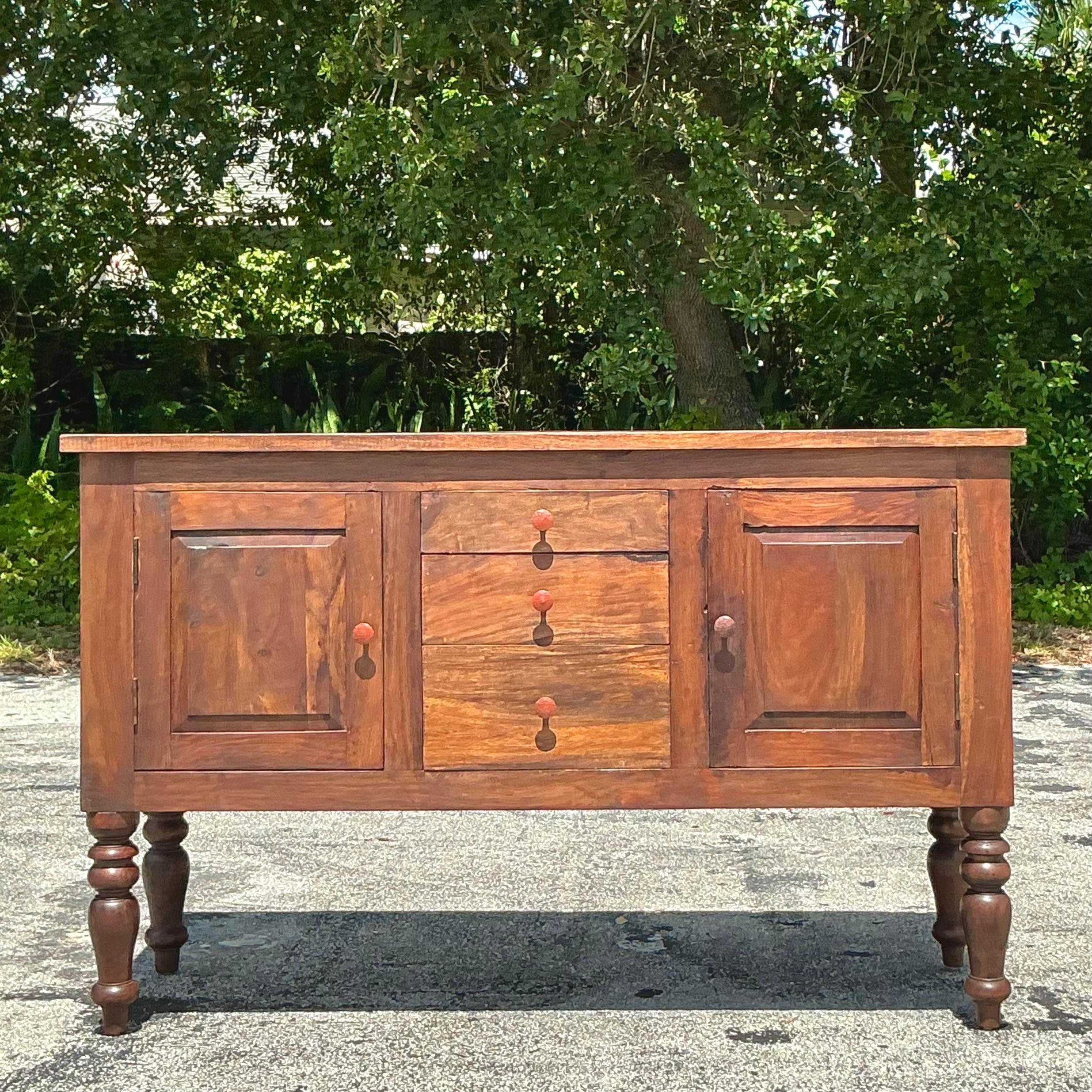 Credenza rústica boho vintage de finales del siglo XX en Bueno Estado en west palm beach, FL