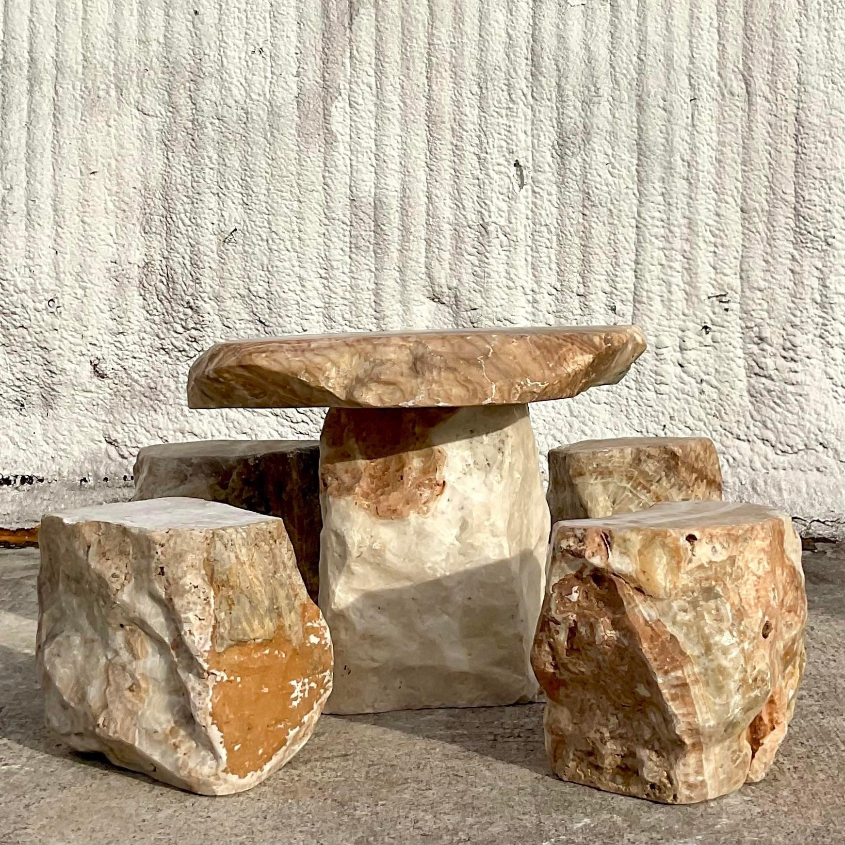 Vintage Boho-Esszimmer-Set aus massivem Stein aus dem späten 20. Jahrhundert, 5er-Set im Zustand „Gut“ im Angebot in west palm beach, FL