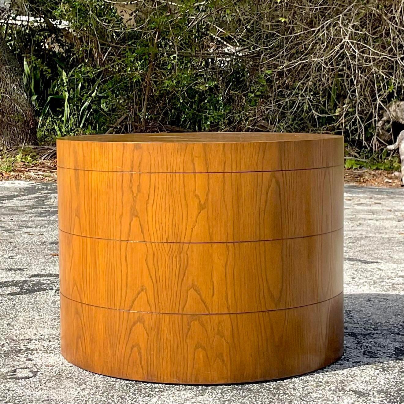 Américain Fin du 20ème siècle Vintage Boho Table à tambour en bois à trois bandes en vente