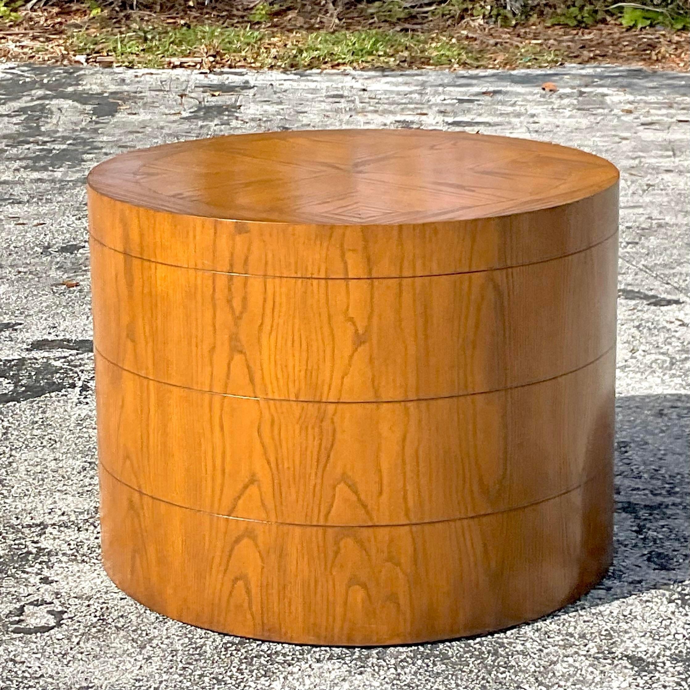 Bois Fin du 20ème siècle Vintage Boho Table à tambour en bois à trois bandes en vente