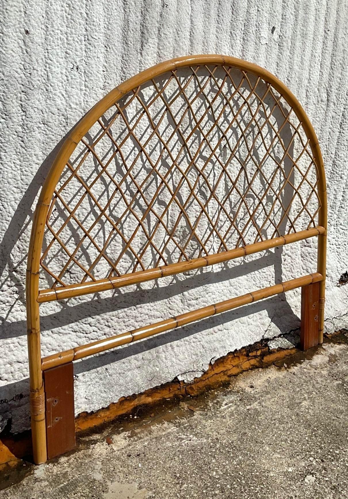 Late 20th Century Vintage Coastal Arched Rattan Trellis Full Headboard In Good Condition For Sale In west palm beach, FL