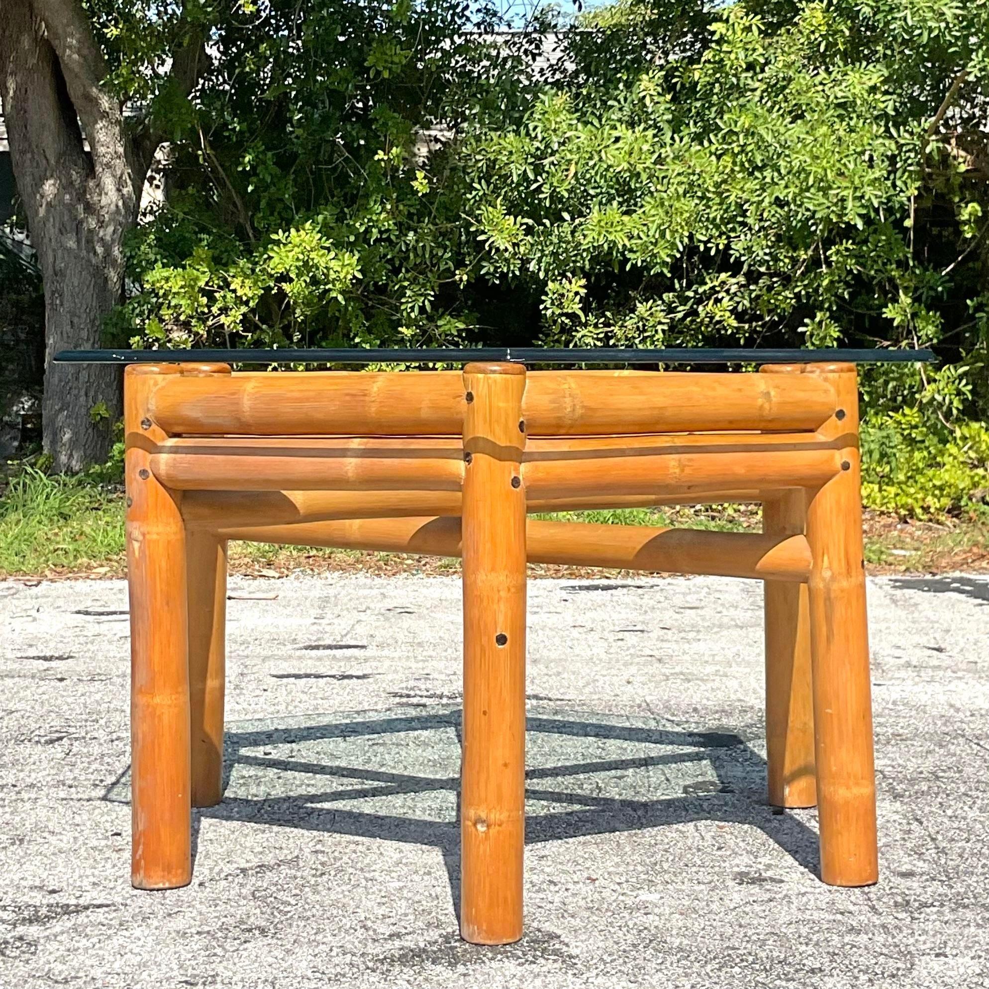 20ième siècle Table de salle à manger octogonale en bambou éléphant côtier de la fin du 20e siècle en vente
