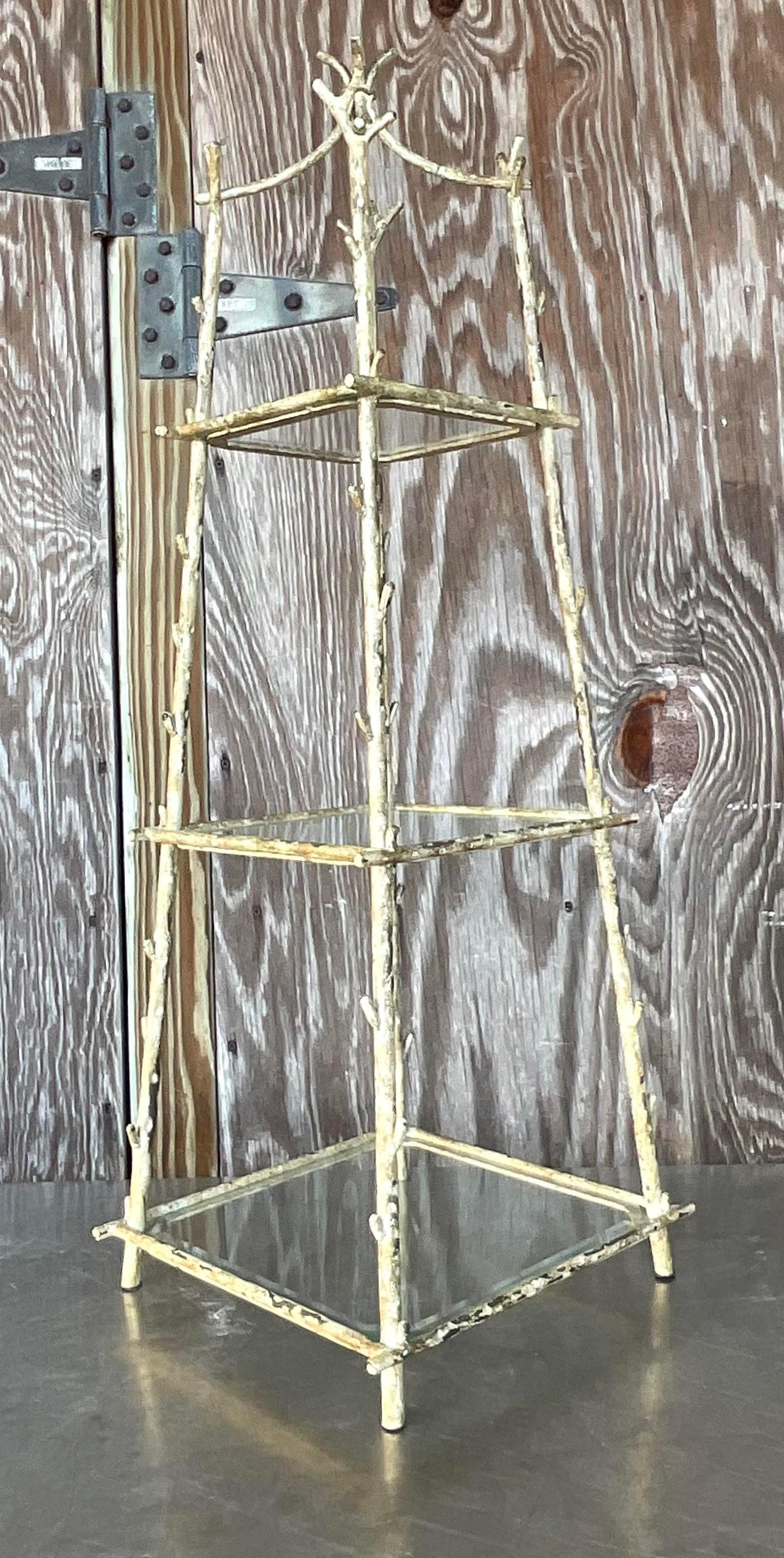 Vintage Coastal Faux Bois-Tischplatte aus dem späten 20. Jahrhundert Etagere im Zustand „Gut“ im Angebot in west palm beach, FL