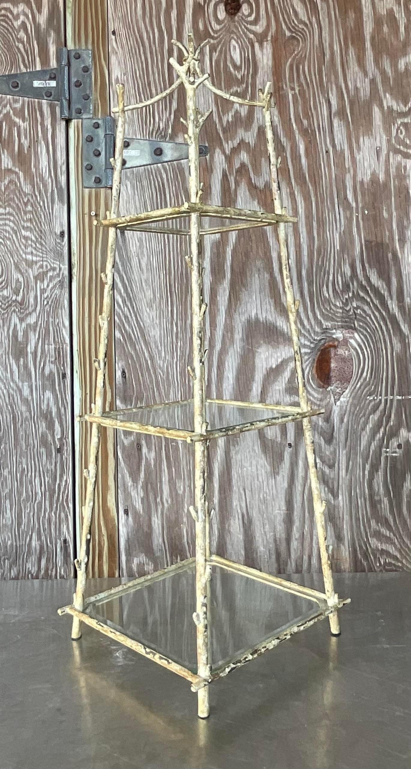 Vintage Coastal Faux Bois-Tischplatte aus dem späten 20. Jahrhundert Etagere im Angebot 1
