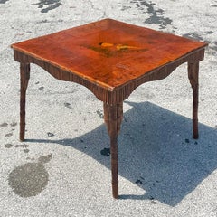 Mesa de juego de junco partido pintada a mano en estilo costero de finales del siglo XX