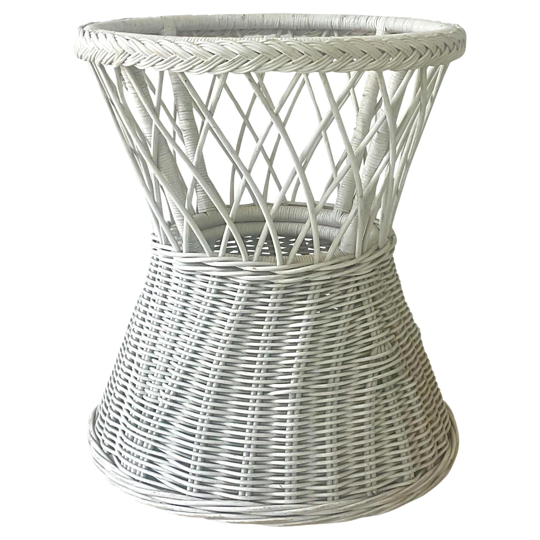 Ende des 20. Jahrhunderts Vintage Coastal Rattan Esstisch Pedestal