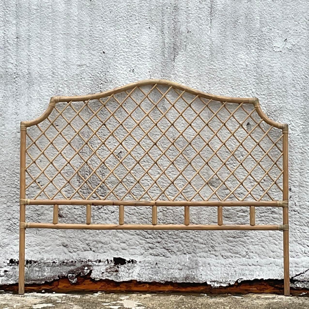 Late 20th Century Vintage Coastal Trellis Rattan Queen Headboard In Good Condition For Sale In west palm beach, FL