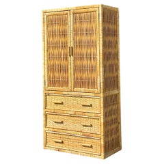 Vintage Coastal-Schrank aus gewebtem Rattan des späten 20. Jahrhunderts