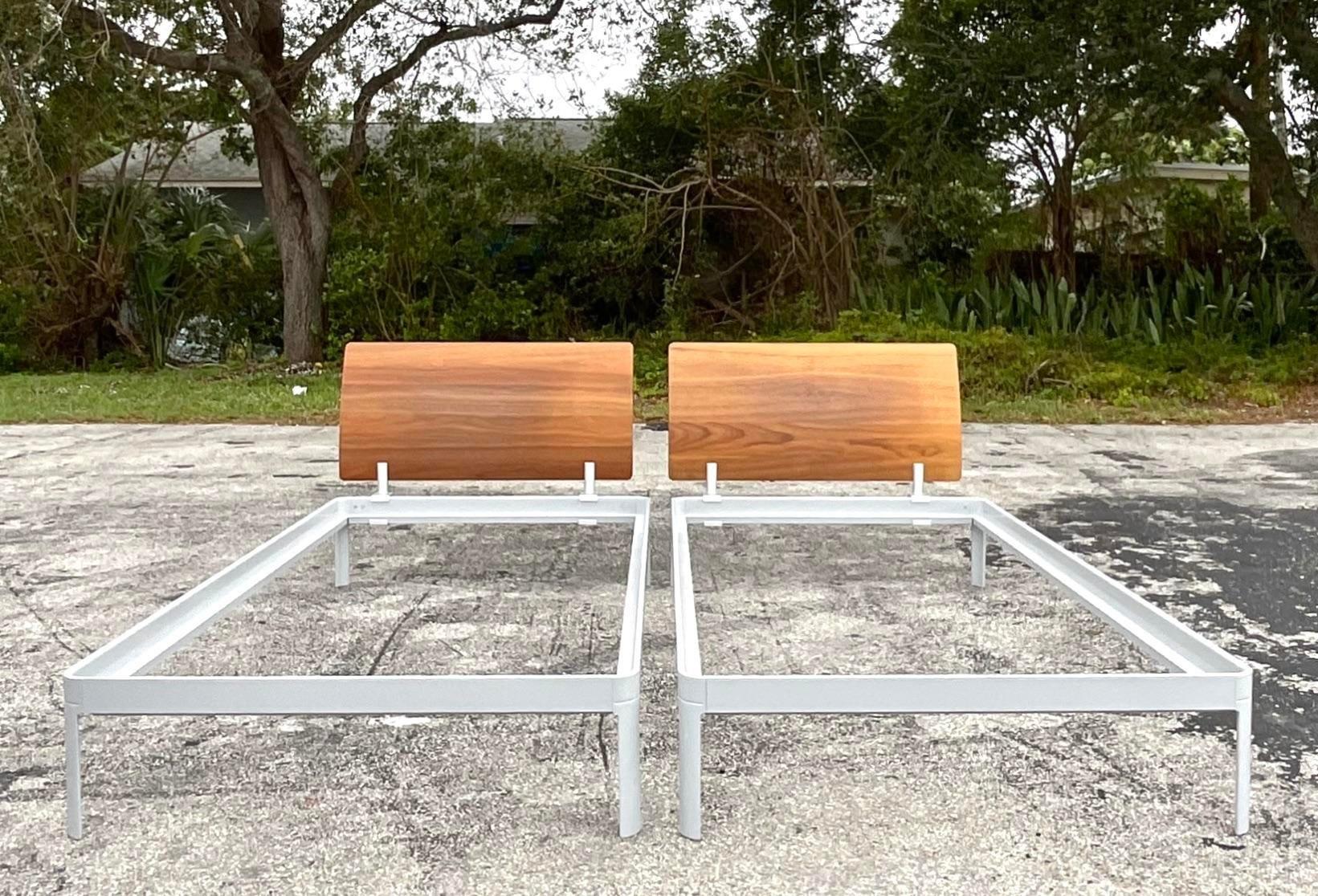 Late 20th Century Vintage Contemporary Wood Flared Twin Beds - a Pair In Good Condition For Sale In west palm beach, FL