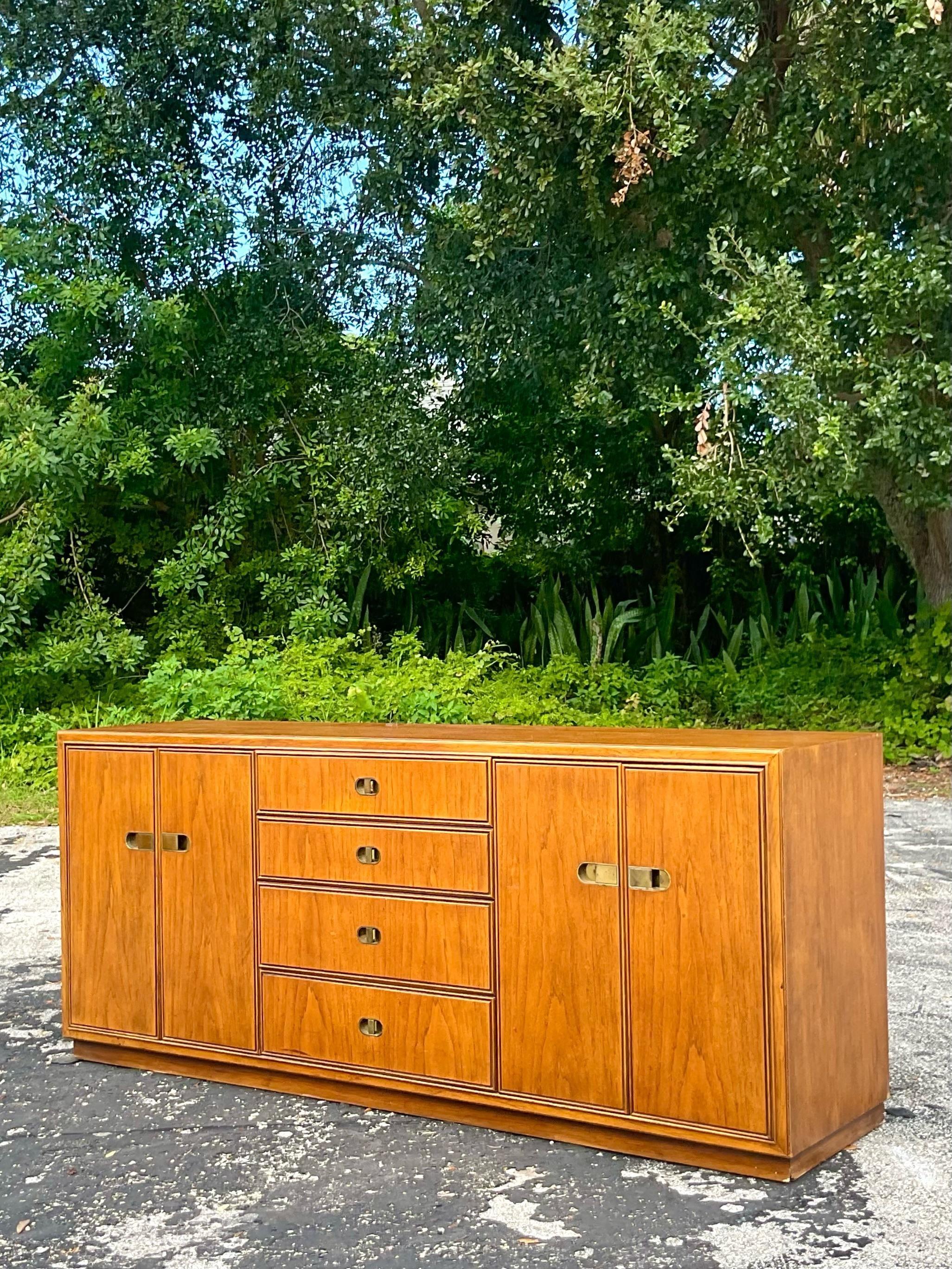 Late 20th Century Vintage Drexel Three Section Credenza In Good Condition For Sale In west palm beach, FL