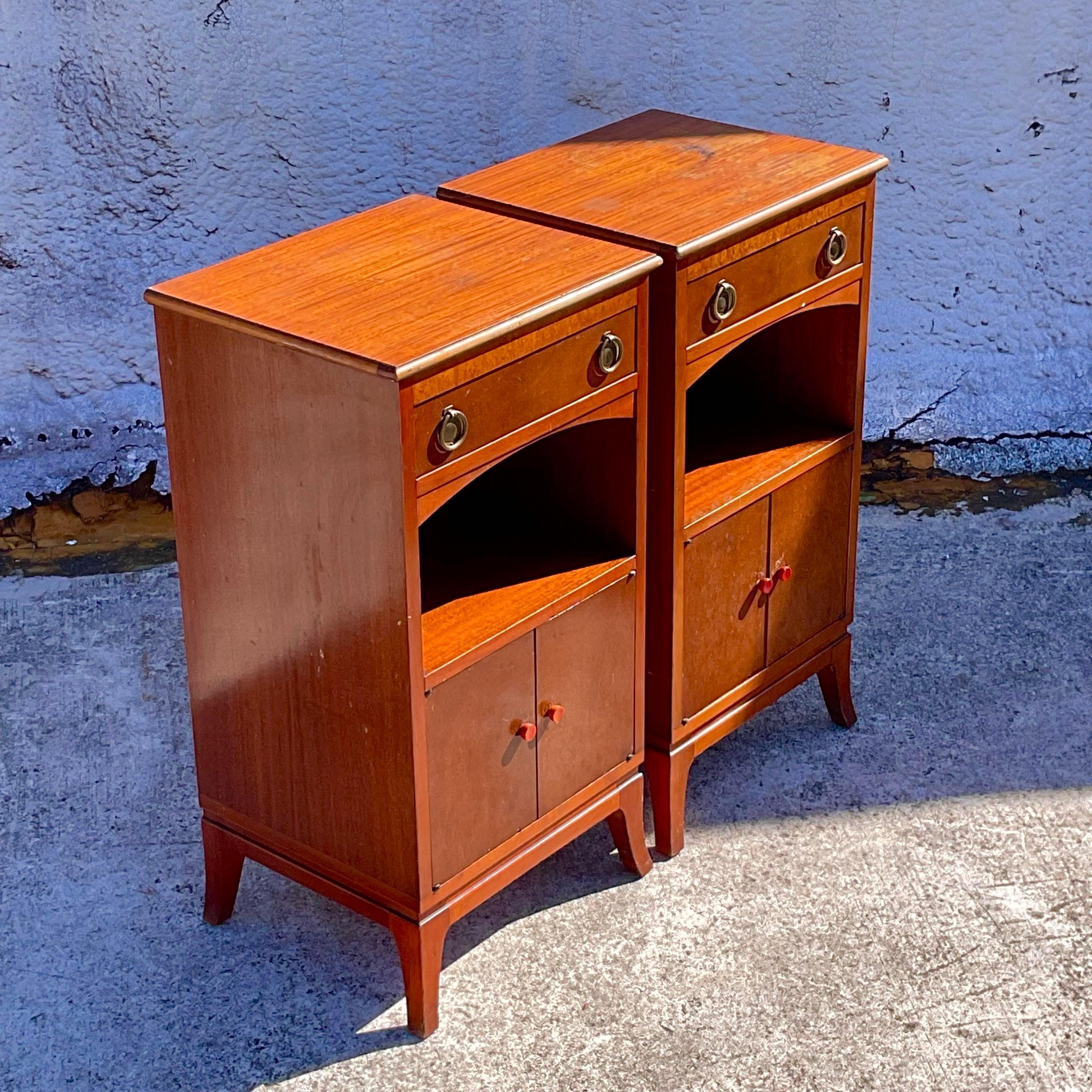 Late 20th Century Vintage John Stewart Nightstands- a Pair In Good Condition In west palm beach, FL