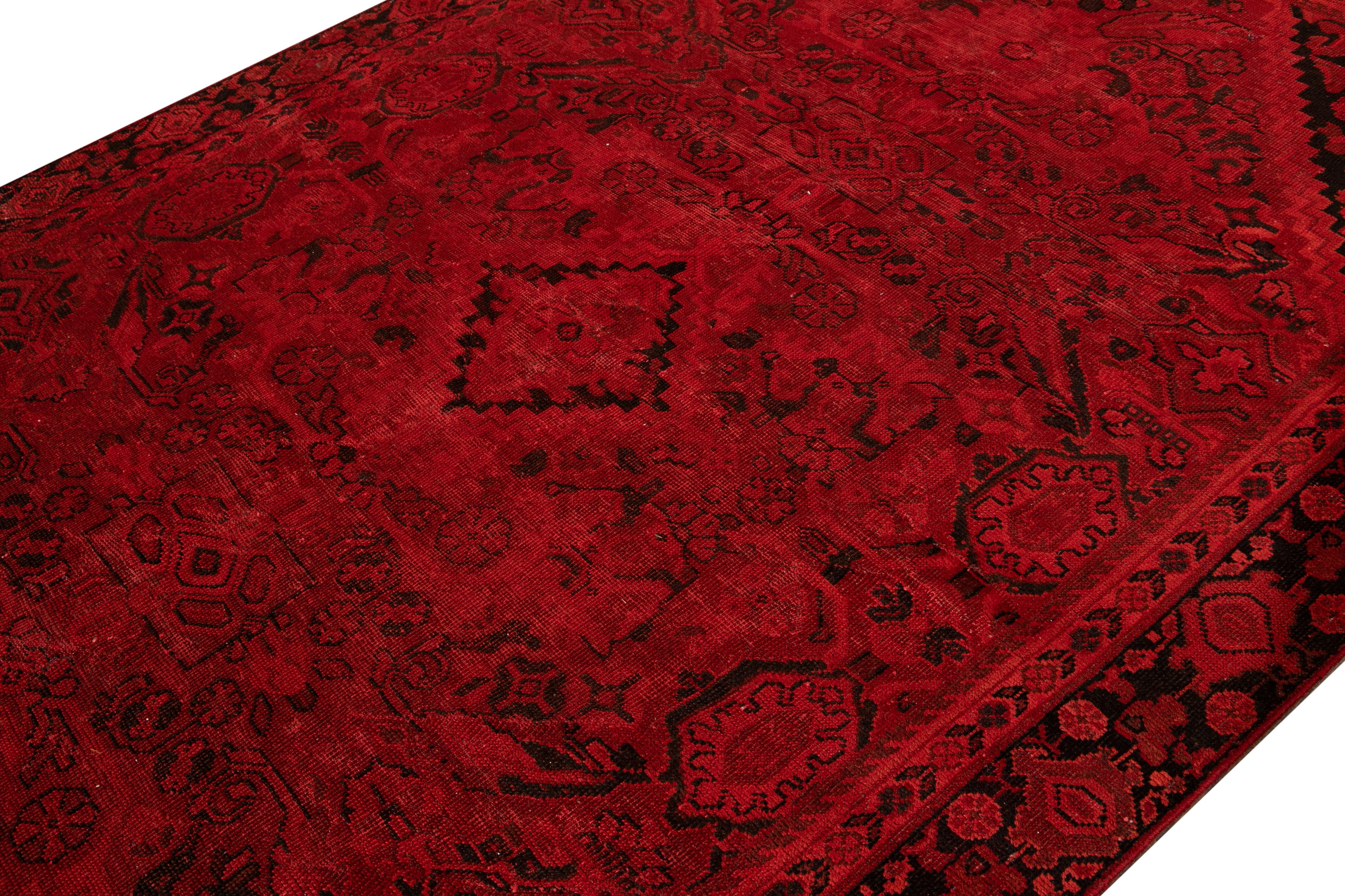 Spätes 20. Jahrhundert Vintage Overdyed Wollteppich (Wolle) im Angebot