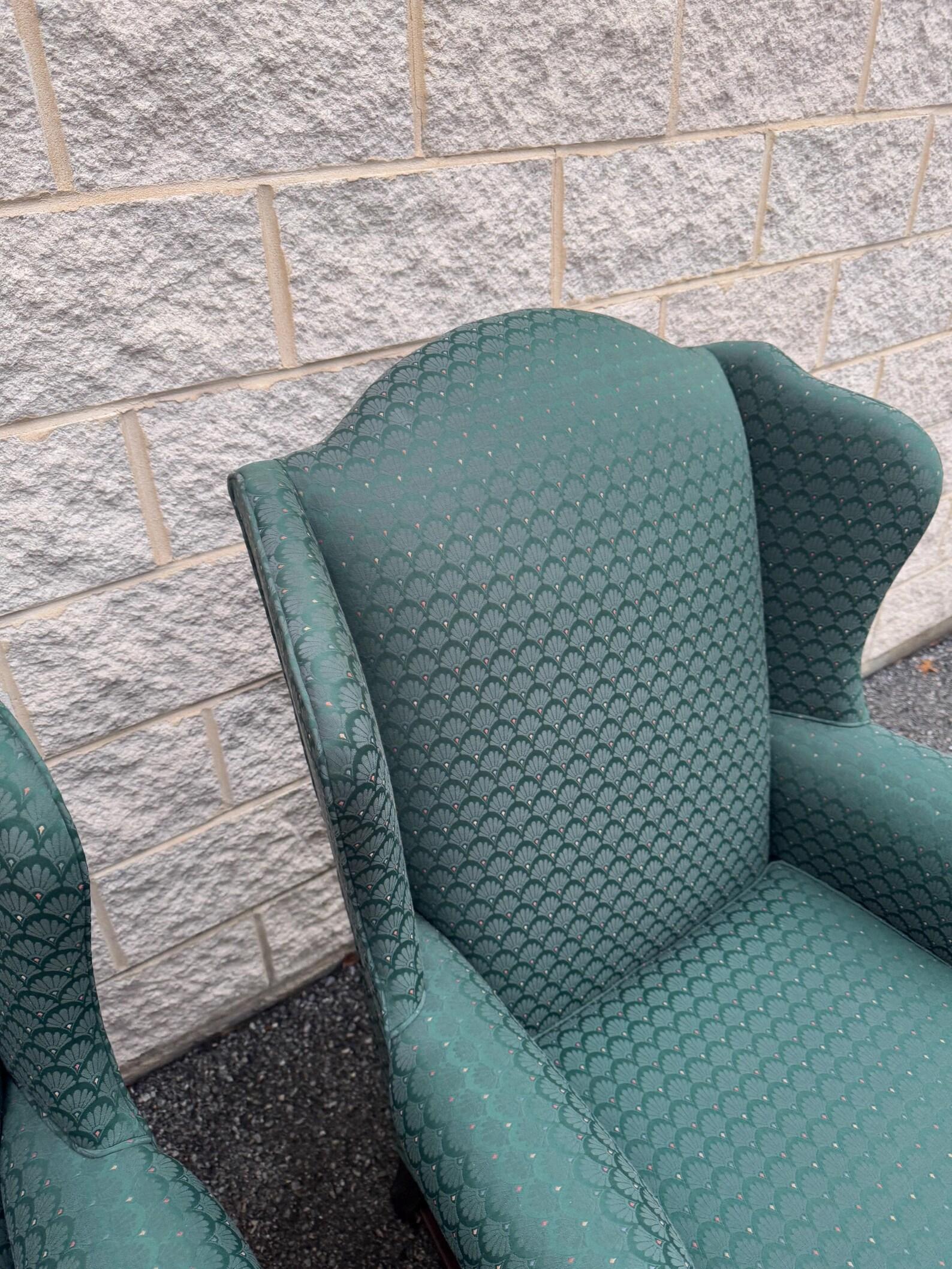 Late 20th Century Vintage Pair of Wingback Chairs in Green Jacquard Upholstery In Good Condition For Sale In Elkton, MD