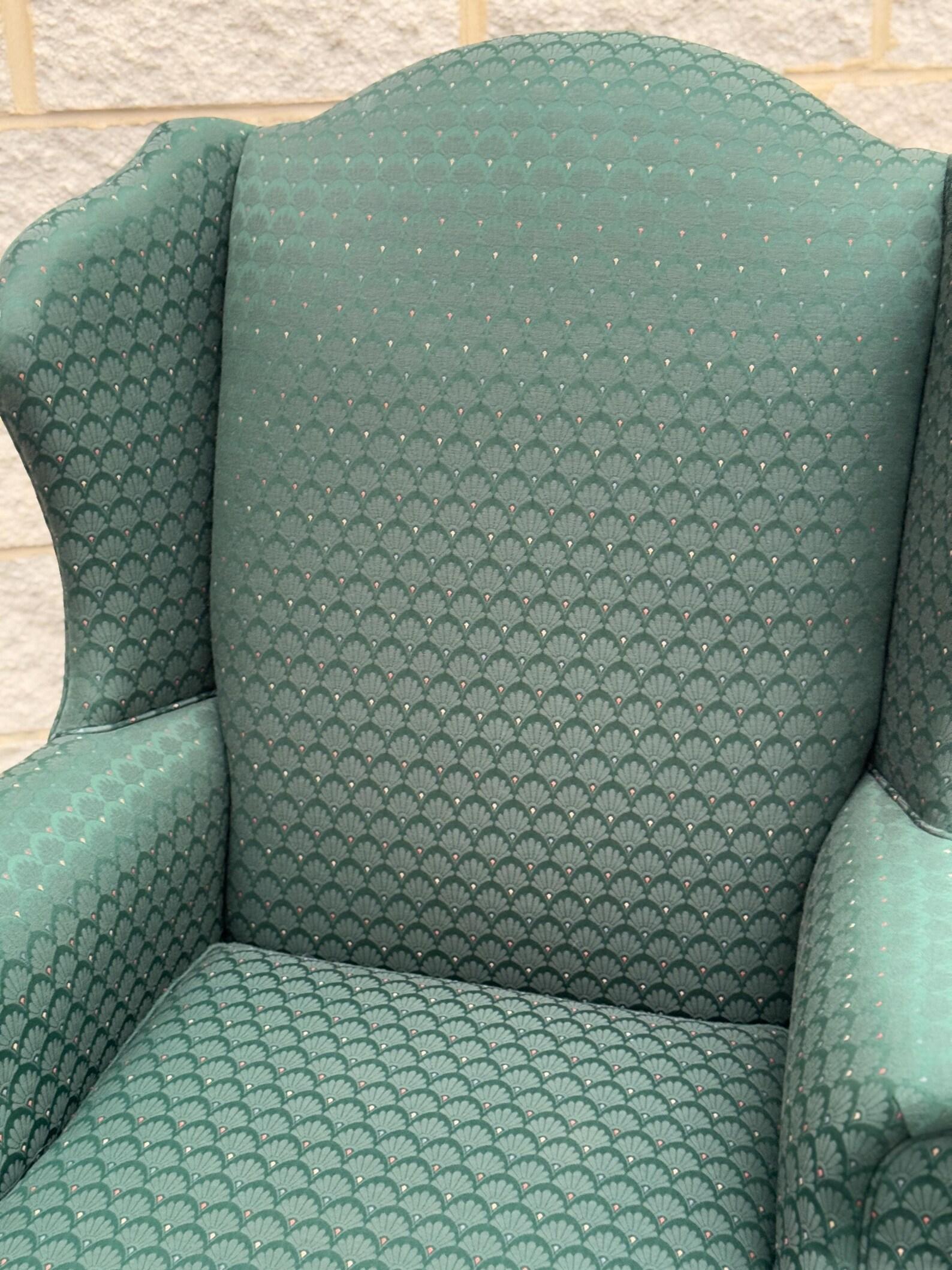 Late 20th Century Vintage Pair of Wingback Chairs in Green Jacquard Upholstery For Sale 1