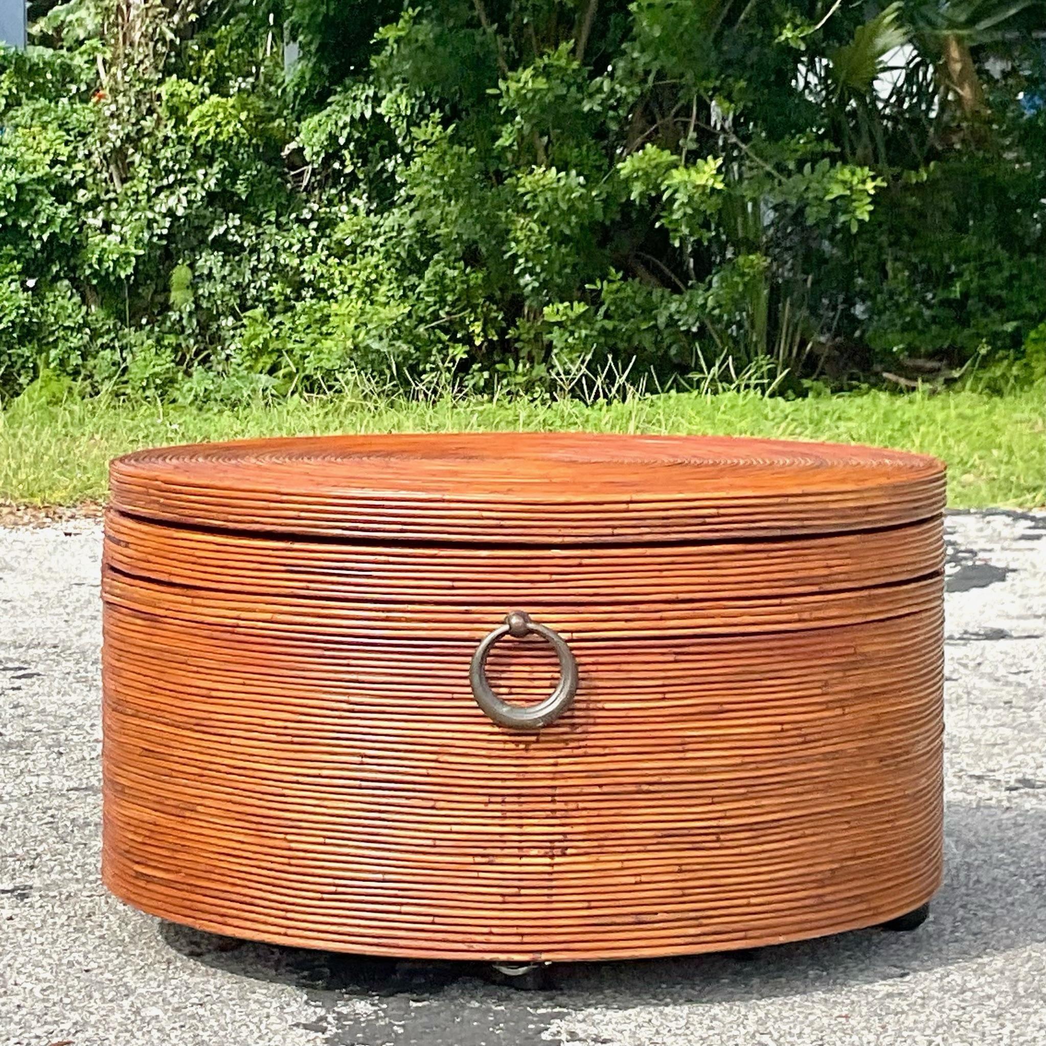 Late 20th Century Vintage Pencil Reed Round Coffee Cocktail Table Swivel Top In Good Condition In west palm beach, FL