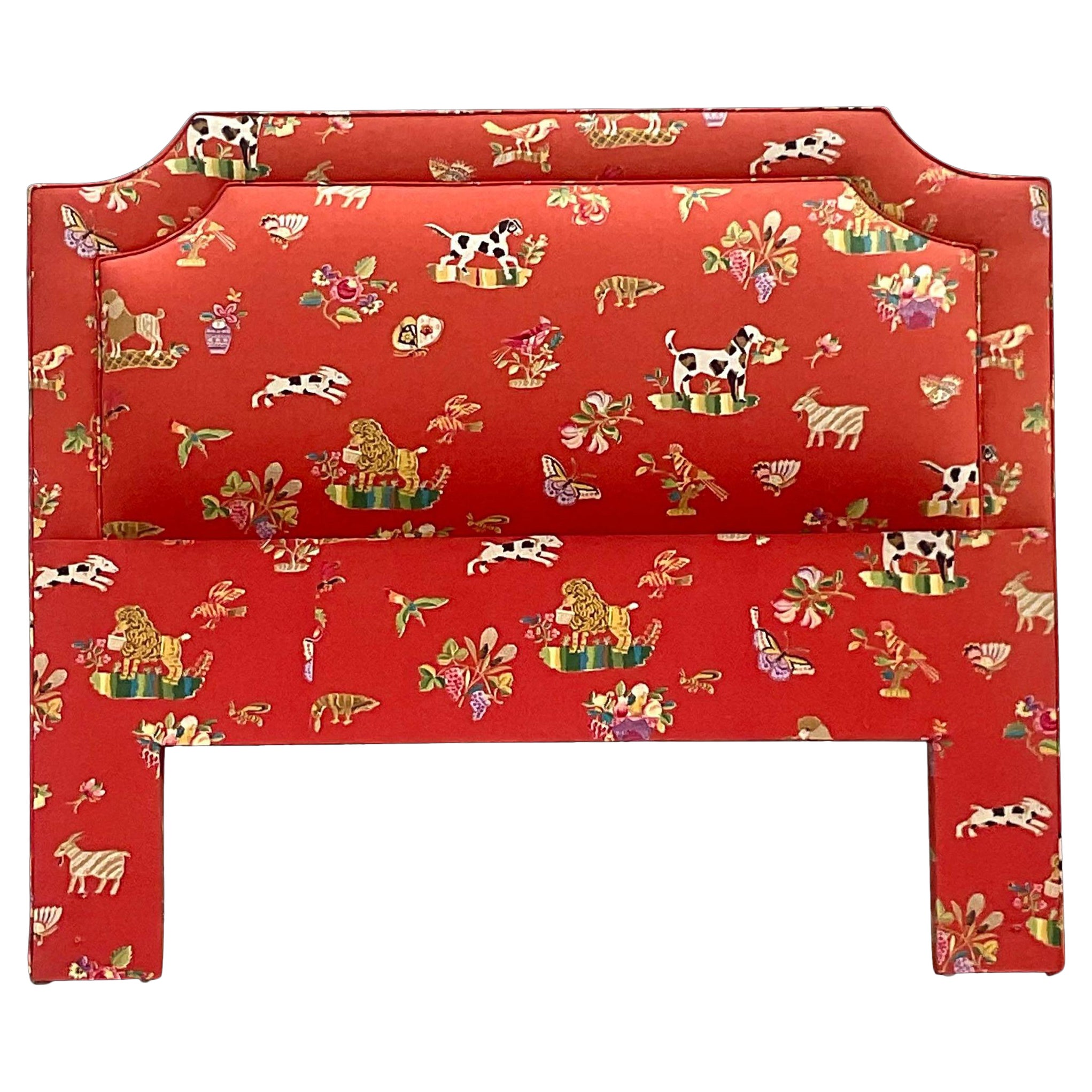 Fin du 20ème siècle Vintage Regency Brunschwig & Fils Animalia Full Headboard en vente