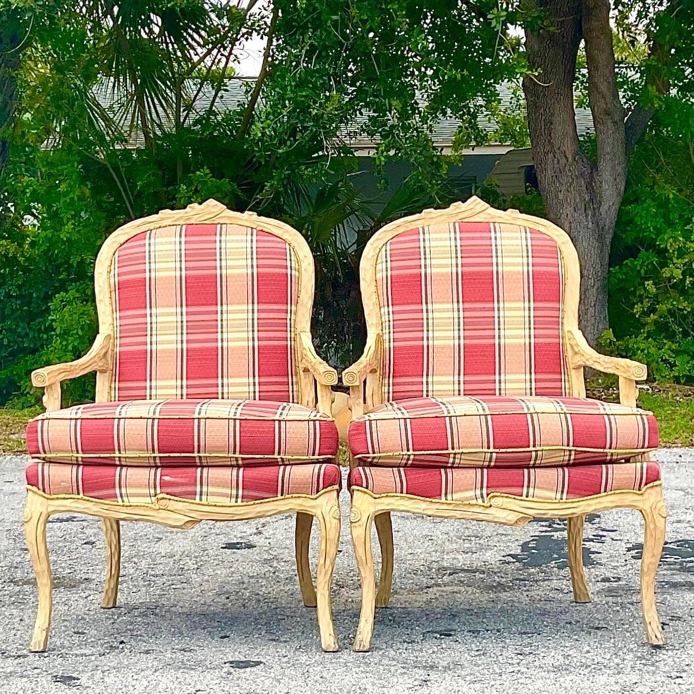 Sedie Regency intagliate in finto bois bergere della fine del XX secolo - una coppia in vendita 1