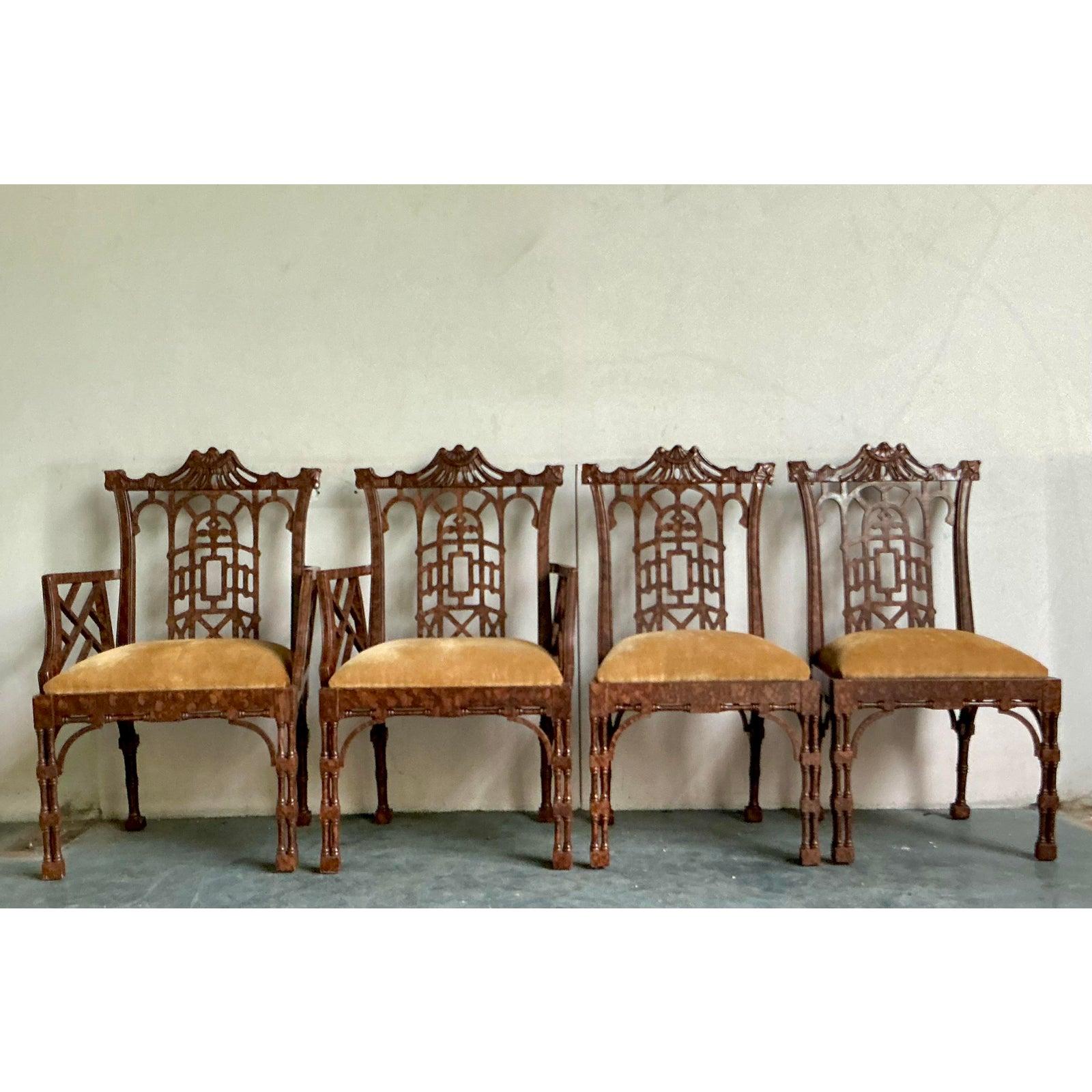 Chinoiseries Fin du 20ème siècle Vintage Regency Faux Fretwork Pagoda Chairs de salle à manger - Set of 4 en vente
