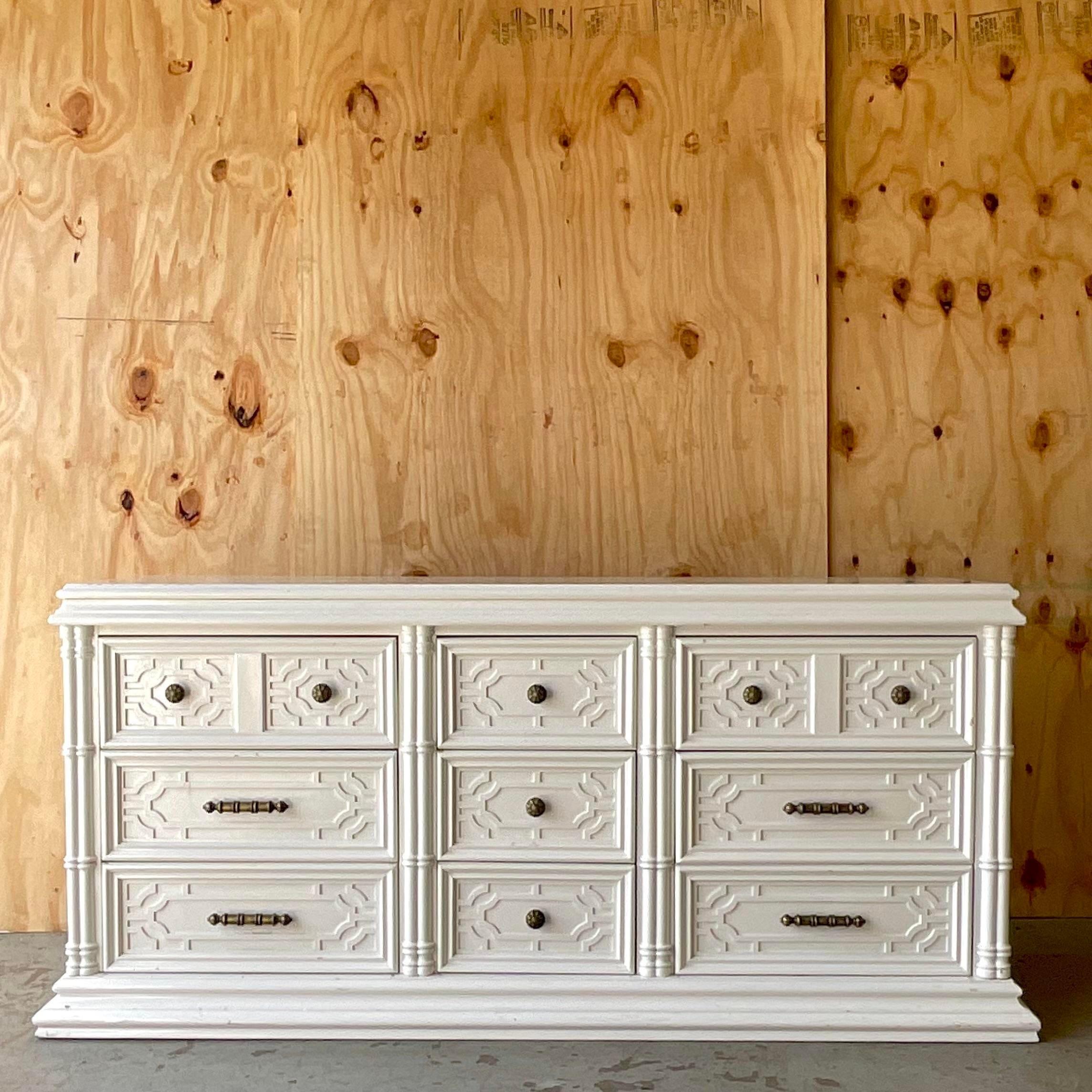 American Late 20th Century Vintage Regency Lacquered Thomasville Dresser