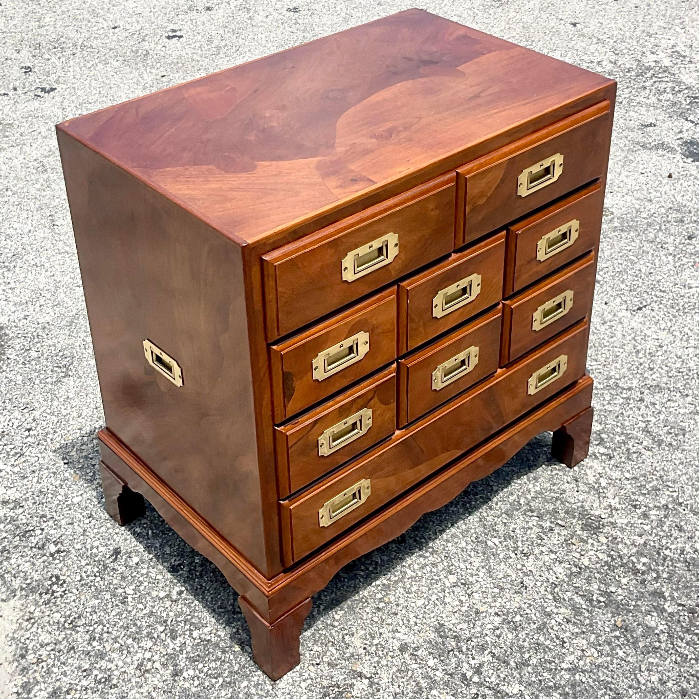 20ième siècle Fin du 20ème siècle Vintage Regency Petite commode en patchwork en vente