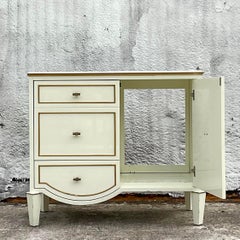 Late 20th Century Vintage Regency Vaughan Benz Dry Bar