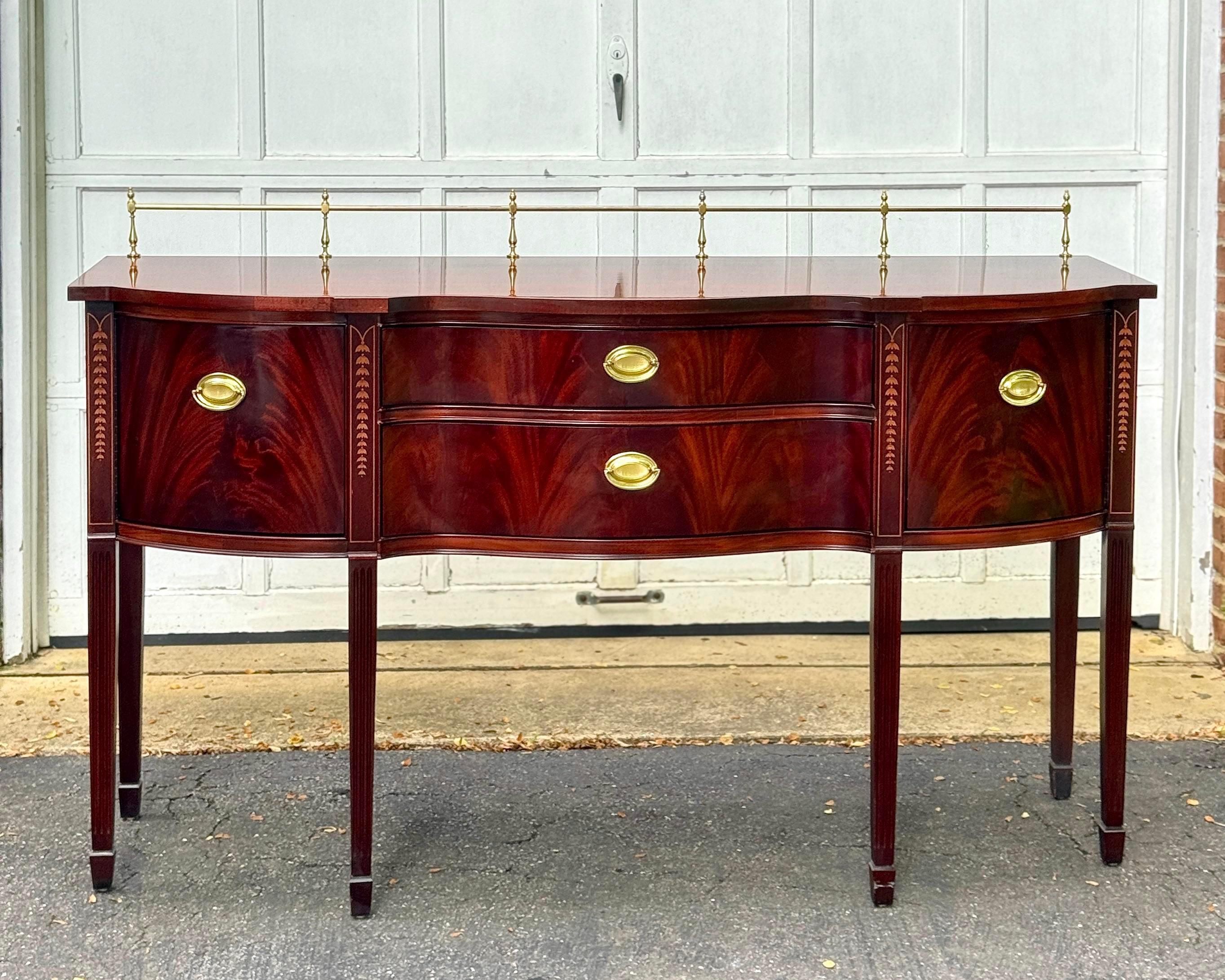 Late 20th Century Vintage Thomasville Federal Style Flame Mahogany Sideboard 4