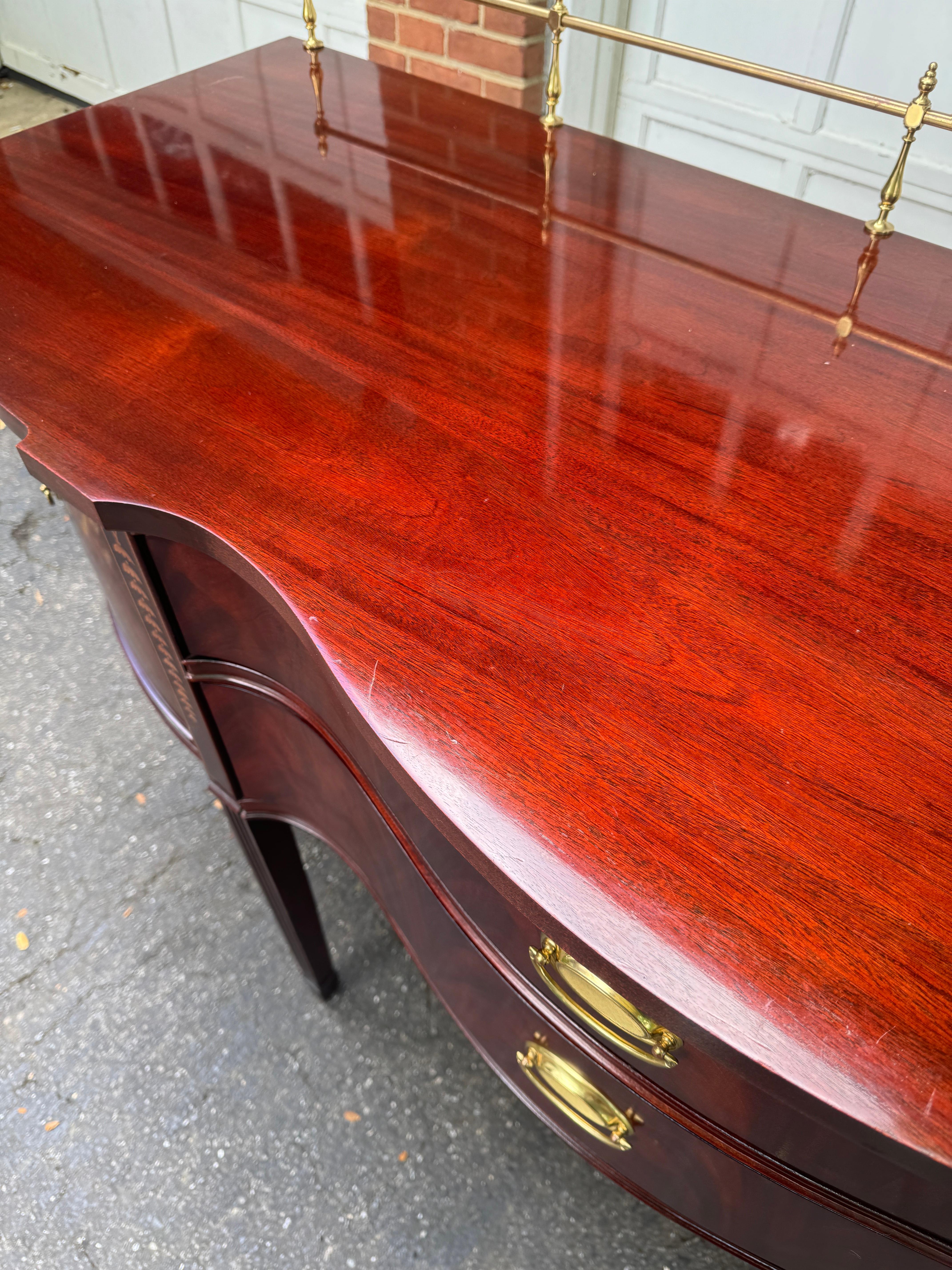 Late 20th Century Vintage Thomasville Federal Style Flame Mahogany Sideboard For Sale 2