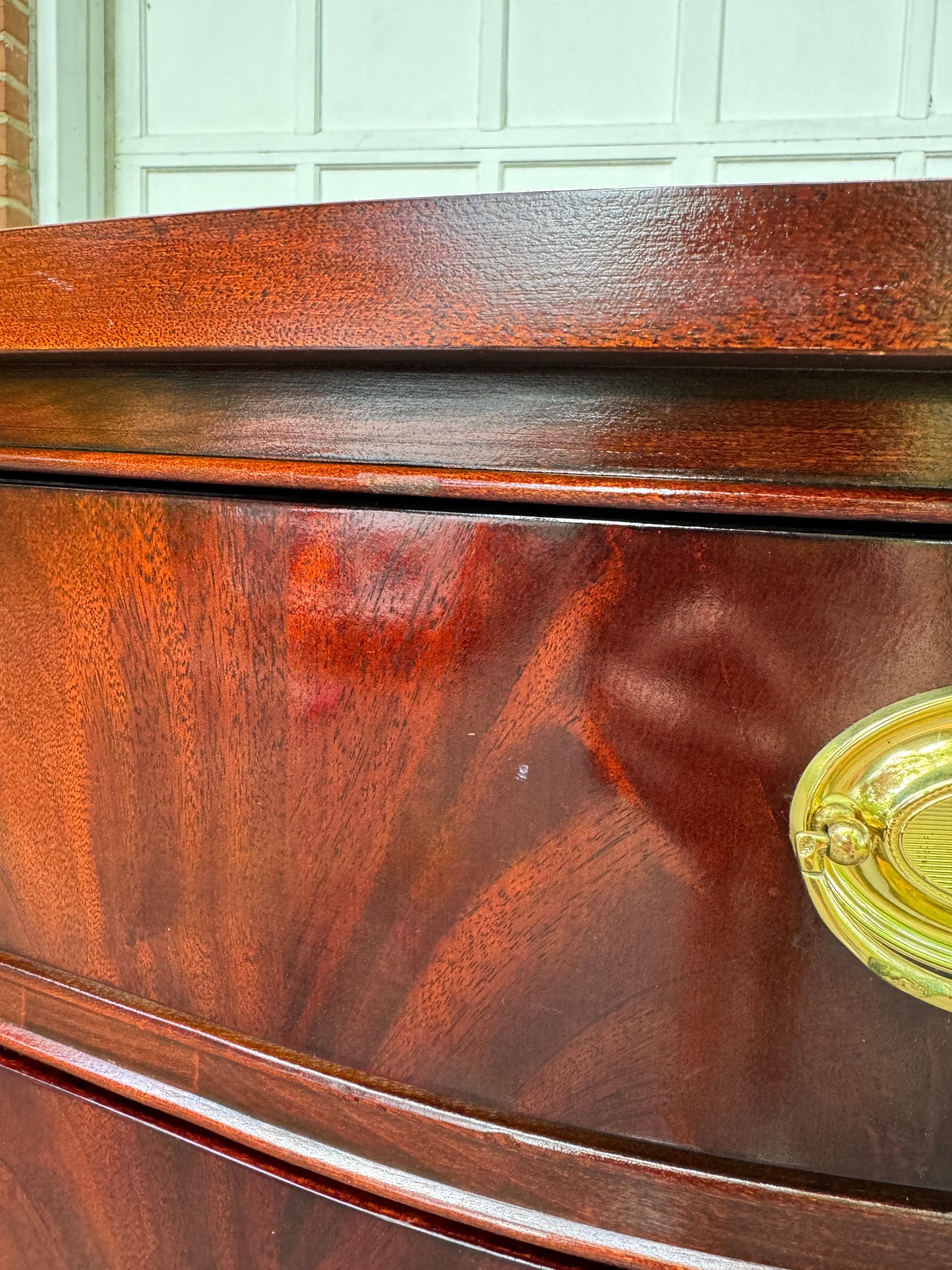 Late 20th Century Vintage Thomasville Federal Style Flame Mahogany Sideboard 2