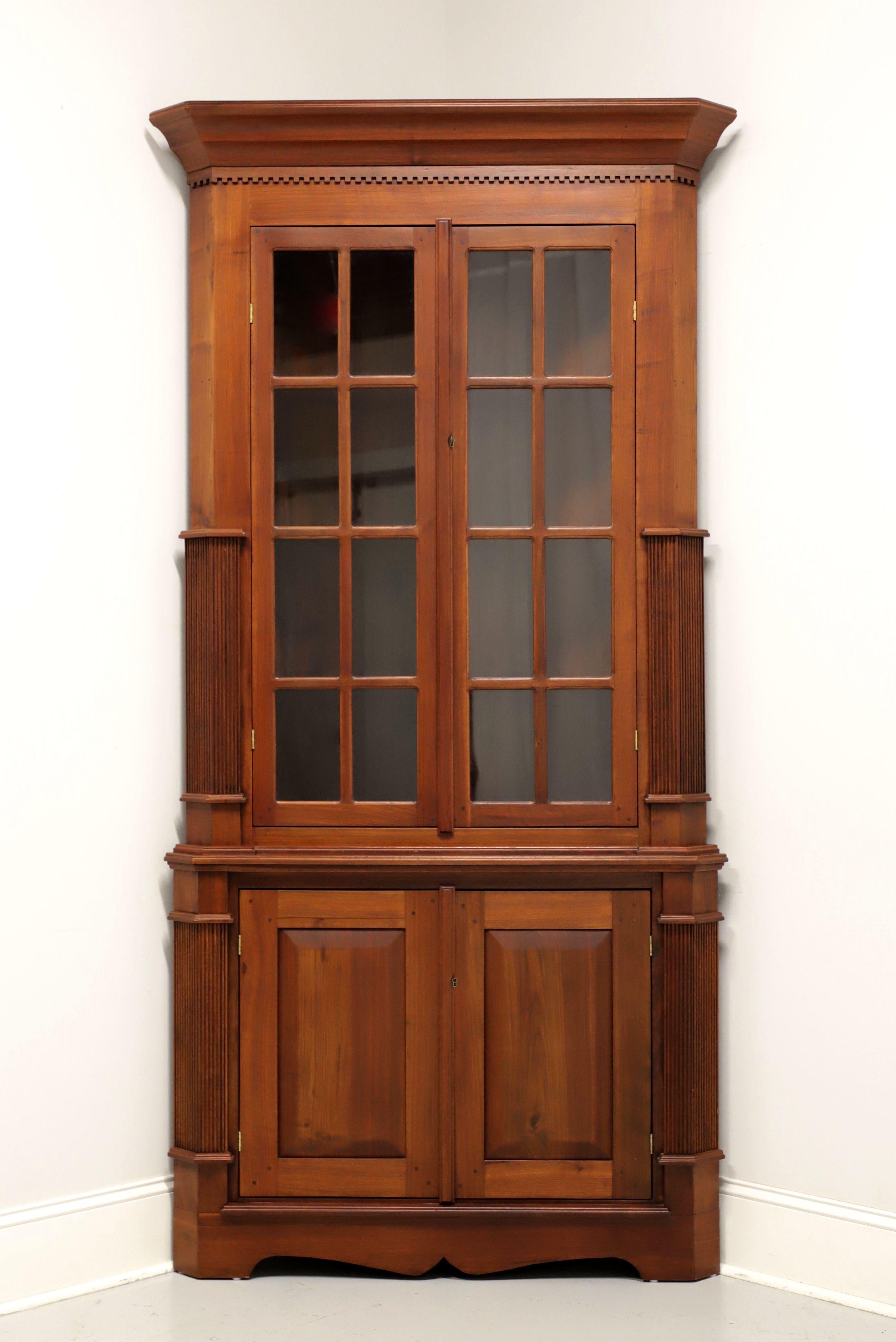 Late 20th Century Walnut Chippendale Corner Cupboard / Cabinet 5