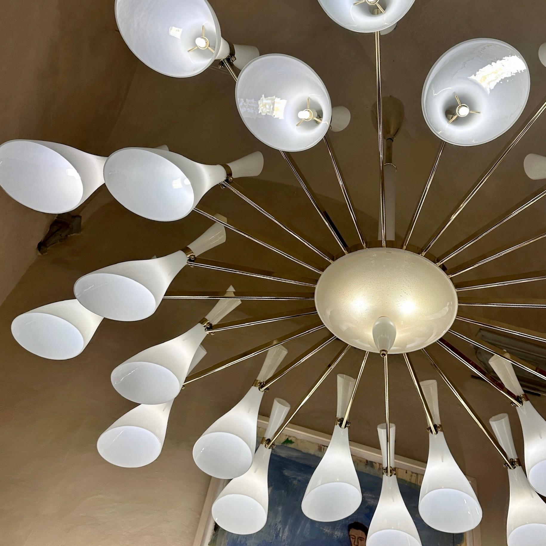 Modern Late 20th Century White Murano Blown Glass & Brass Large Round Chandelier For Sale