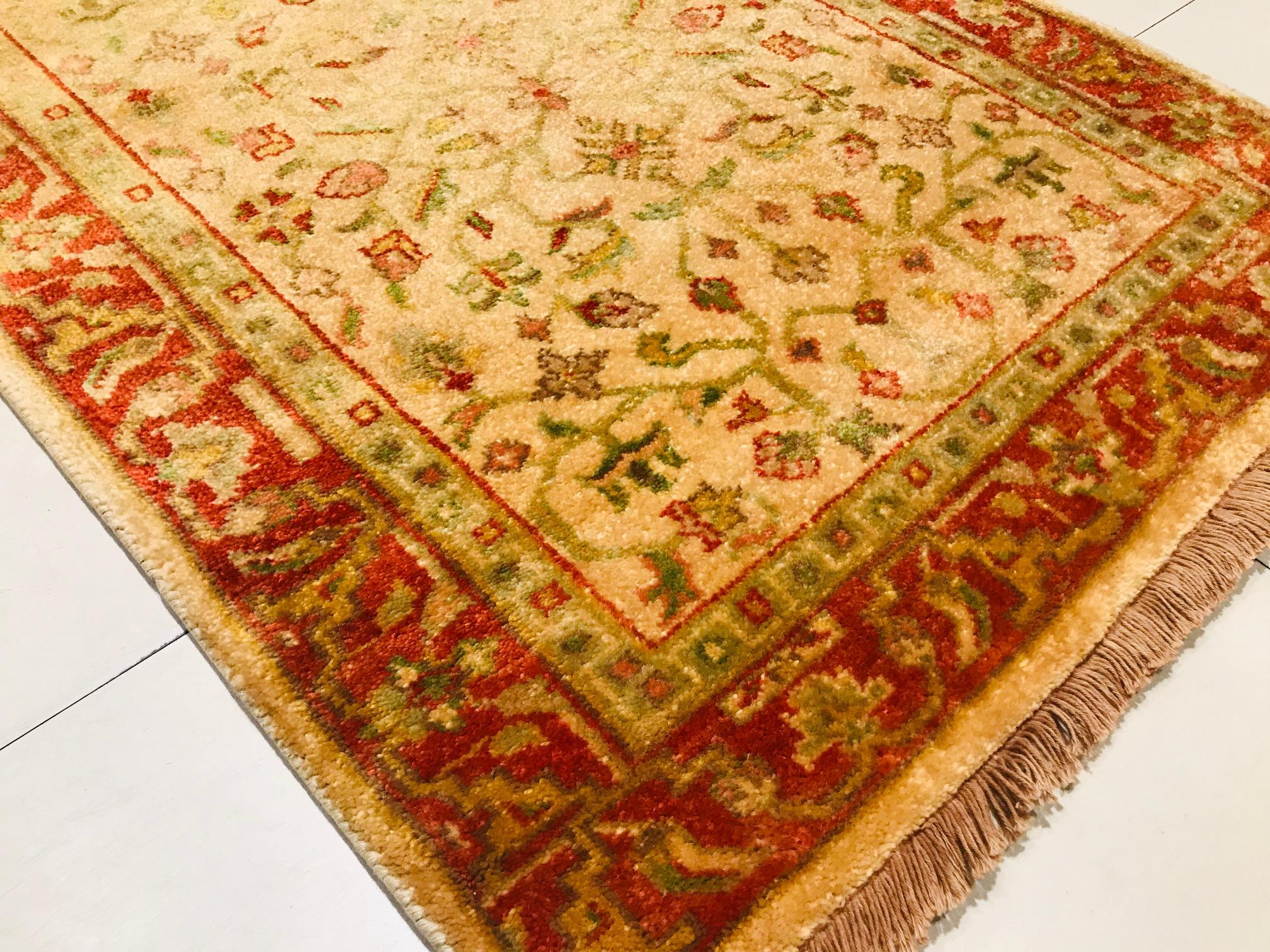Late 20th Century Wool Hand Knotted Indian Runner Rug Red and Beige 1980s For Sale 1
