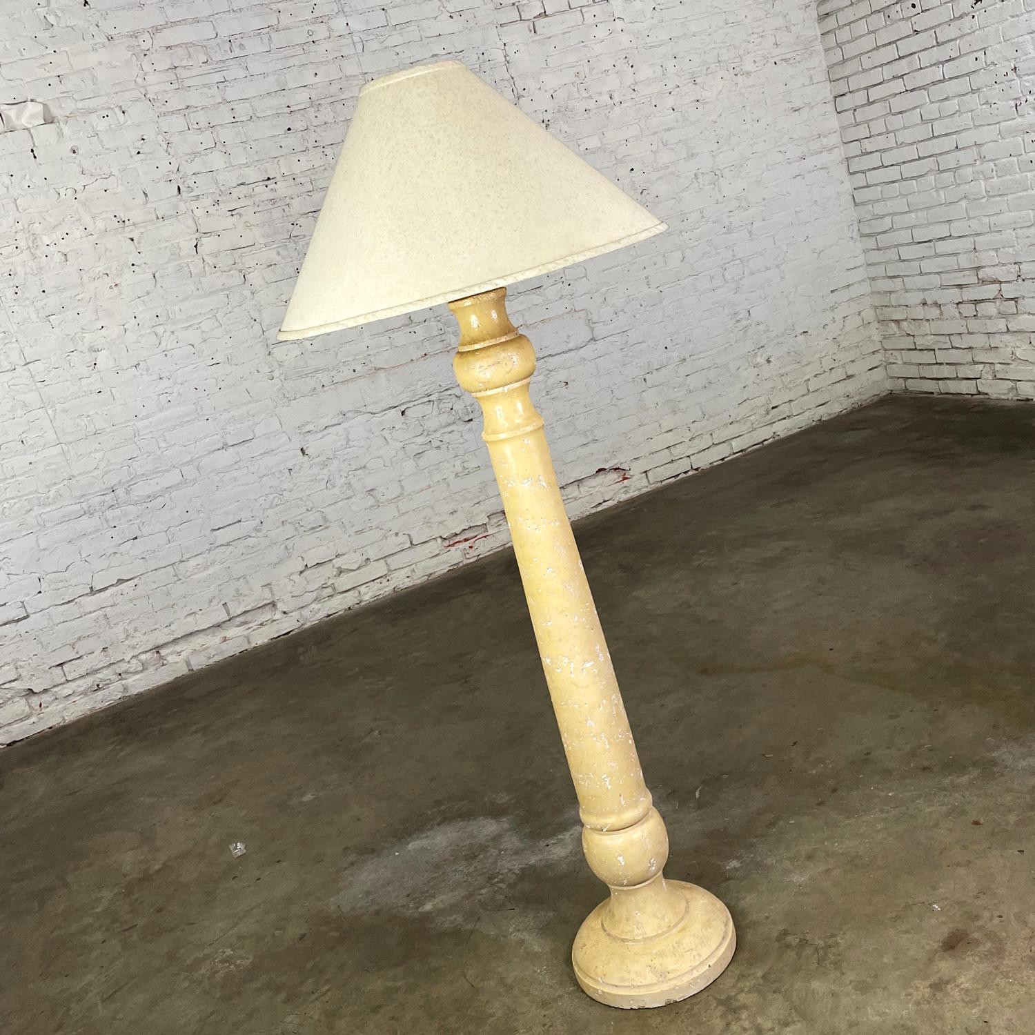 Late 20th Column Floor Lamp Faux Travertine Plaster Finish & Orig Coolie Shade For Sale 2
