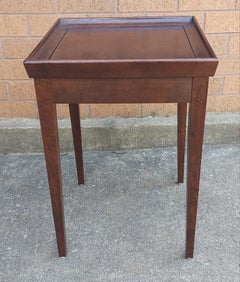 Late 20th Century Federal Style Mahohany Side Table Candle Stand