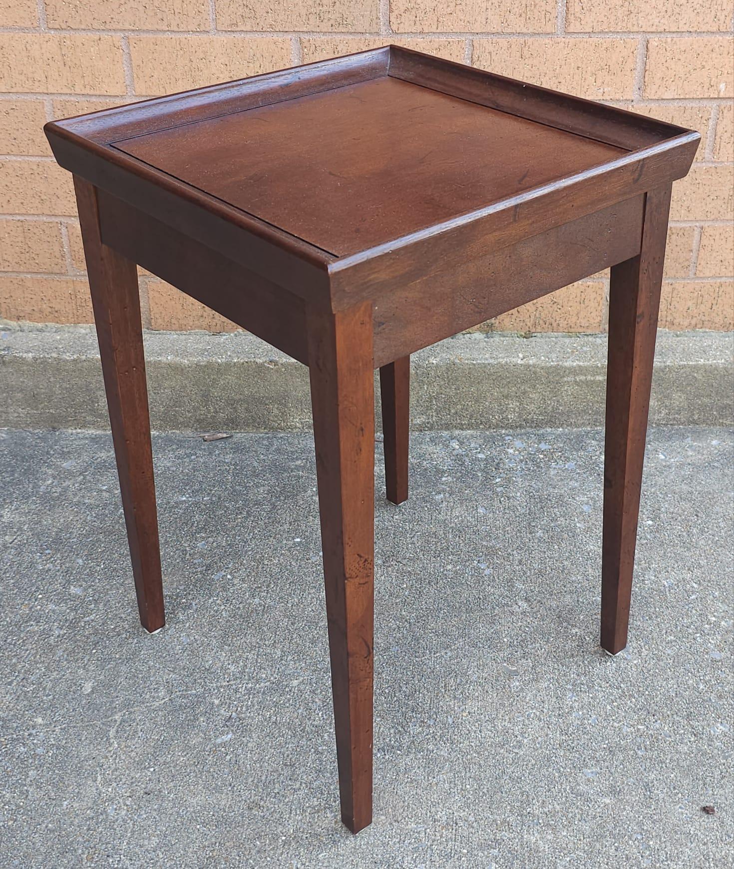 Other Late 20th Century Federal Style Mahohany Side Table Candle Stand For Sale