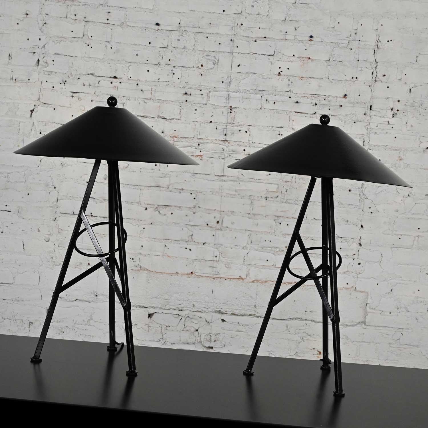 Late 20th Modern to Postmodern Metal Tri Leg Table Lamps Aluminum Coolie Shades For Sale 2