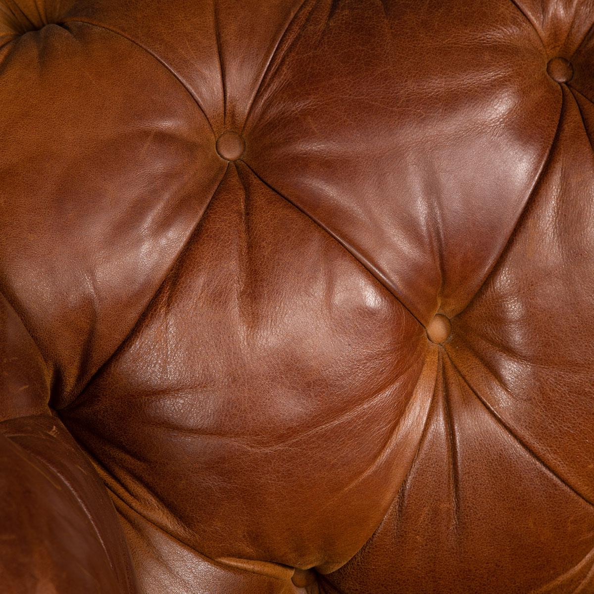 Late 20th Century 3-Seat Chesterfield Leather Sofa with Button Down Seat 6