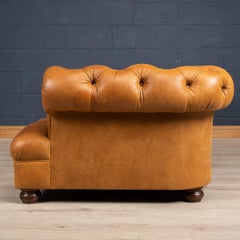 Late 20th Century 3-Seat Chesterfield Leather Sofa with Button Down Seat