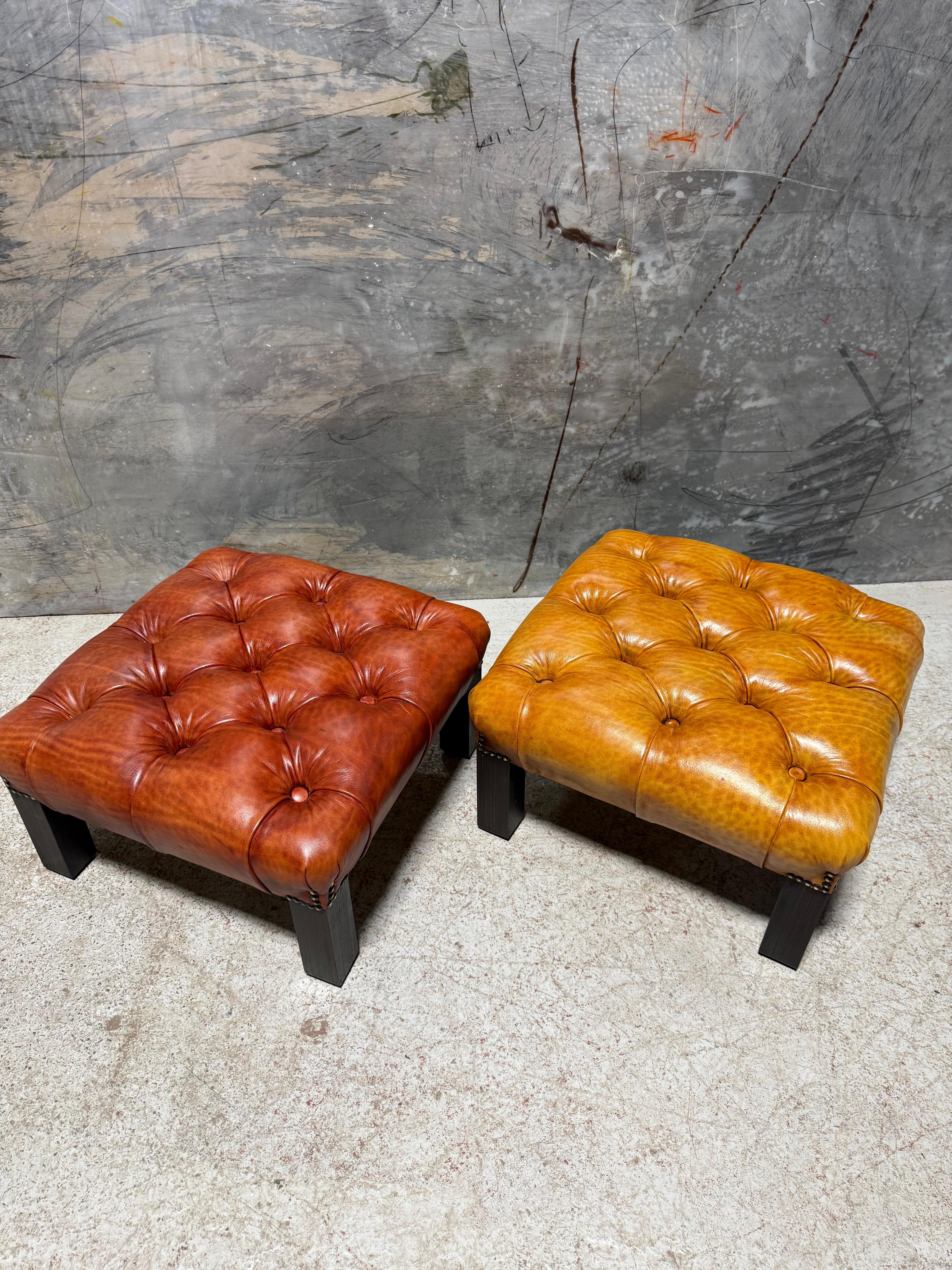 Late 20thC Leder Chesterfield 3 Stück Suite restauriert in Hand gefärbtes Leder im Angebot 4